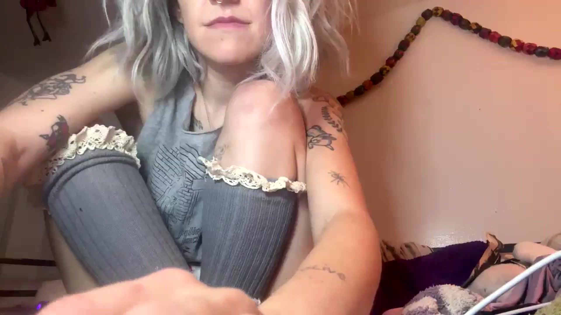 Gallery image thumbnail from Yourgirlalice's myfreecams stream on, 01/25/2026, 12:31 image 13 of 20