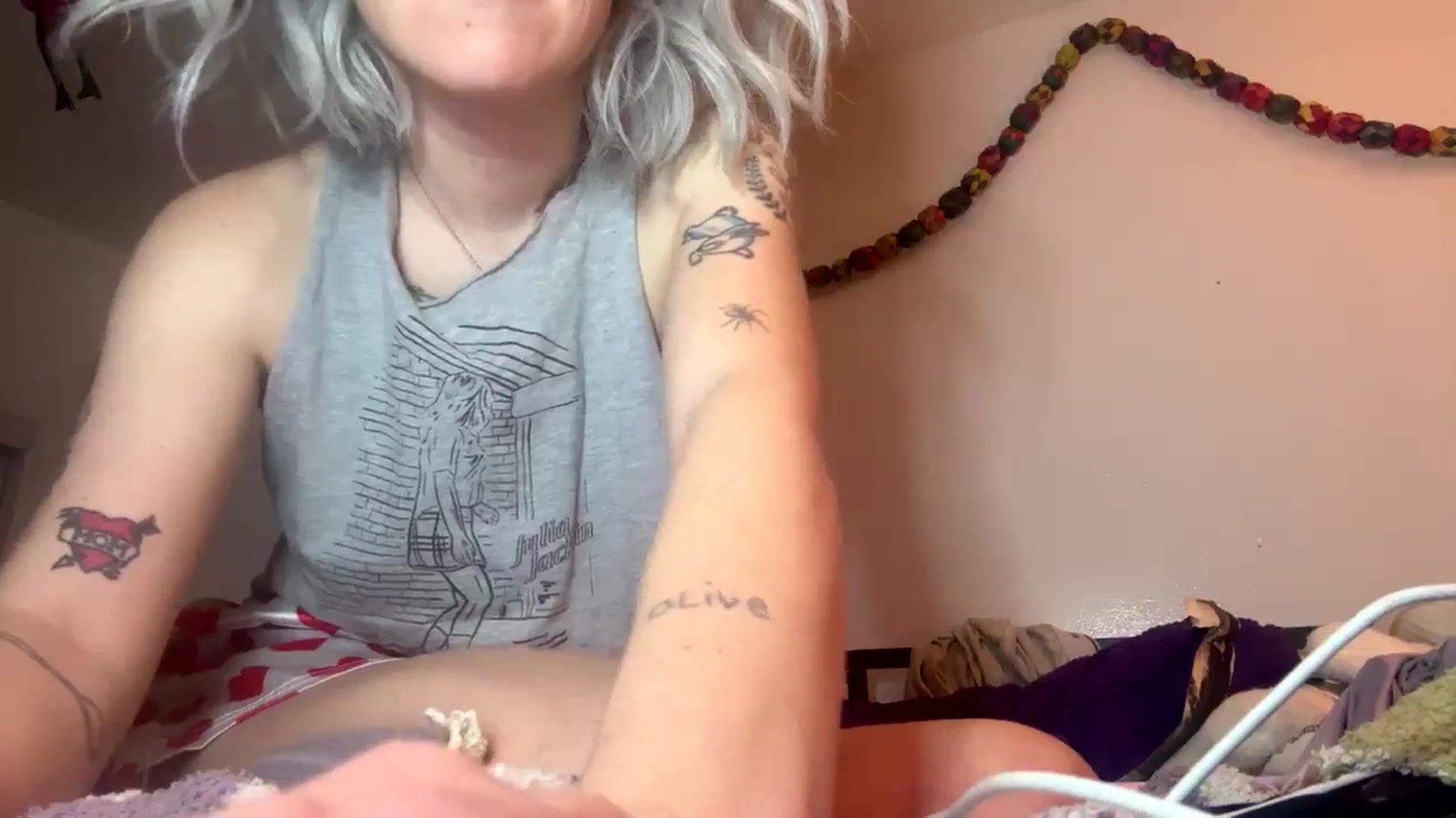 Gallery image thumbnail from Yourgirlalice's myfreecams stream on, 01/25/2026, 12:31 image 19 of 20