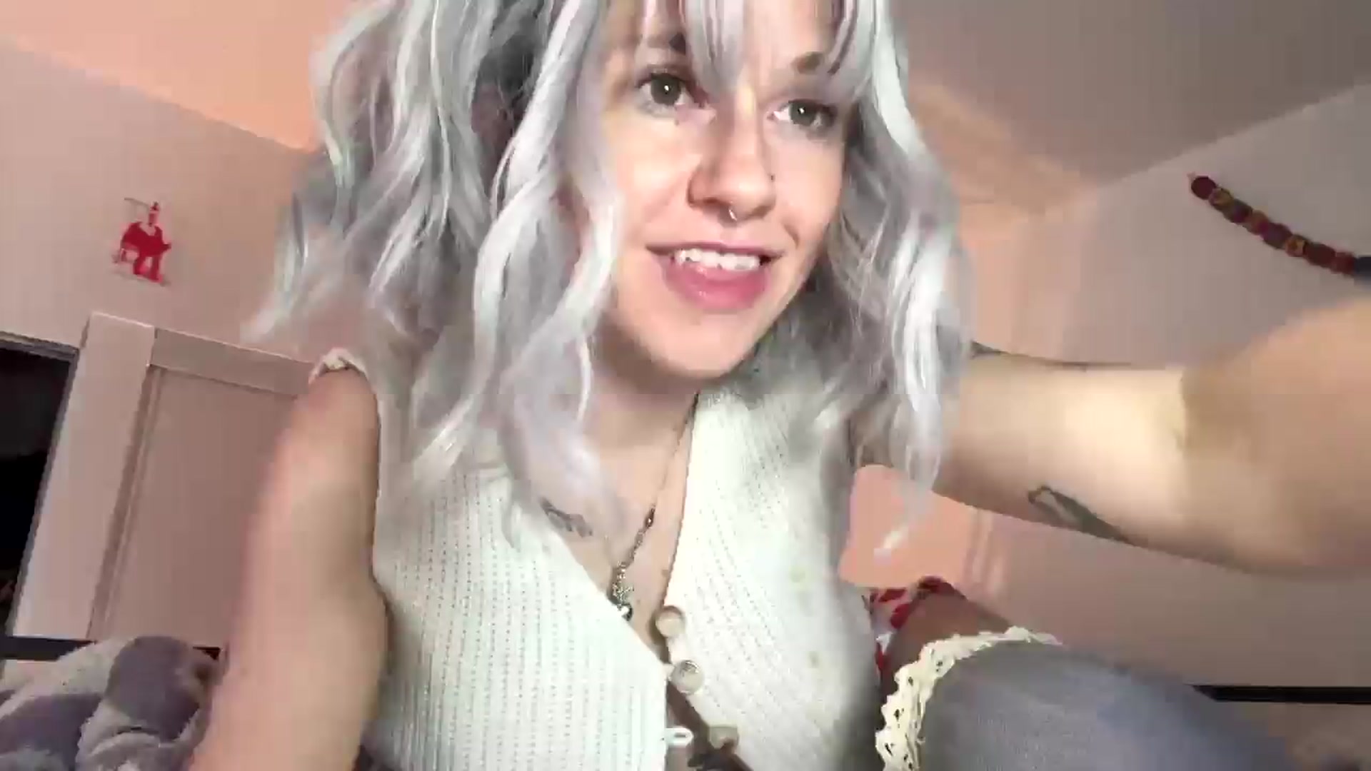 Gallery image thumbnail from Yourgirlalice's myfreecams stream on, 01/25/2026, 17:24 image 17 of 20