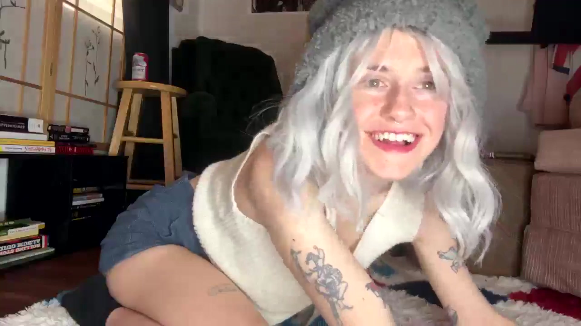 Gallery image thumbnail from Yourgirlalice's myfreecams stream on, 02/15/2026, 17:48 image 17 of 20