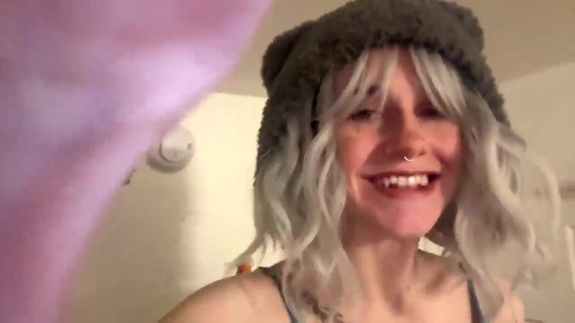 Gallery image thumbnail from Yourgirlalice's myfreecams stream on, 02/19/2026, 08:12 image 13 of 20