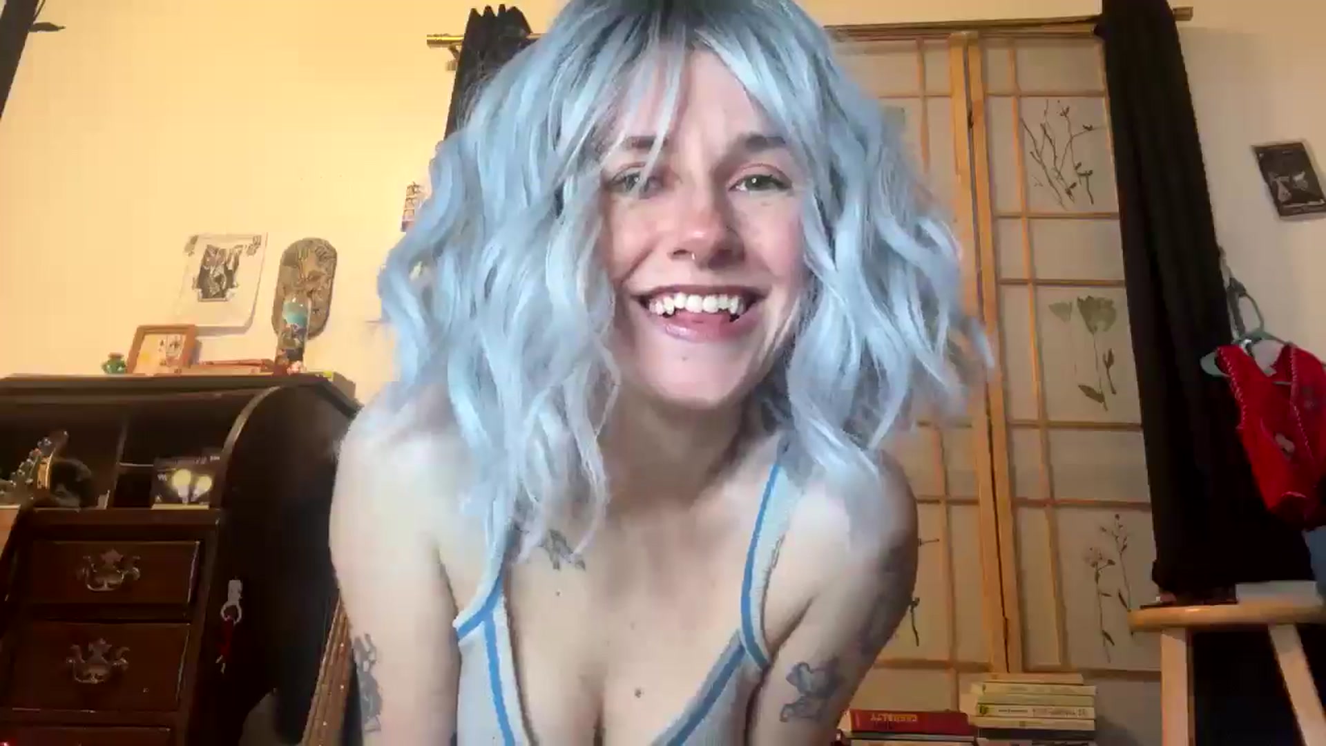 Gallery image thumbnail from Yourgirlalice's myfreecams stream on, 02/19/2026, 08:12 image 6 of 20