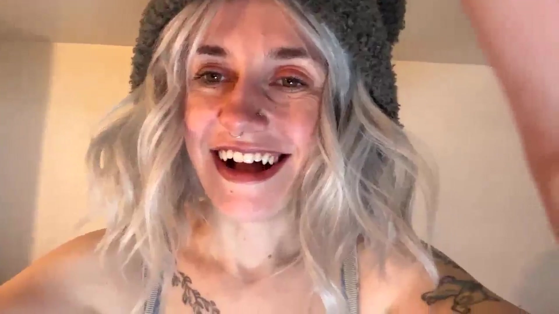 Gallery image thumbnail from Yourgirlalice's myfreecams stream on, 02/19/2026, 08:29 image 3 of 20