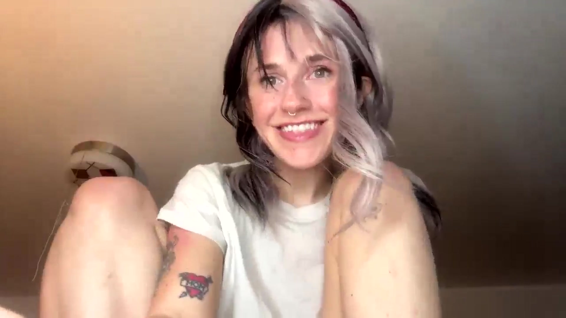 Gallery image thumbnail from Yourgirlalice's myfreecams stream on, 03/03/2026, 09:16 image 2 of 20
