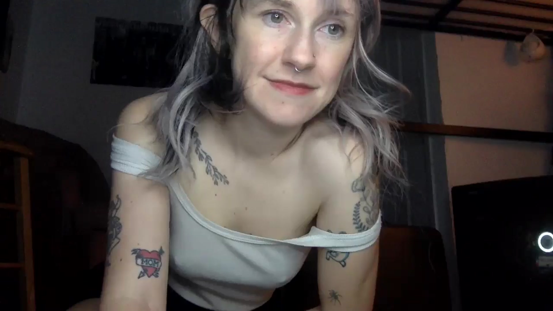 Gallery image thumbnail from Yourgirlalice's myfreecams stream on, 04/15/2026, 15:27 image 2 of 20