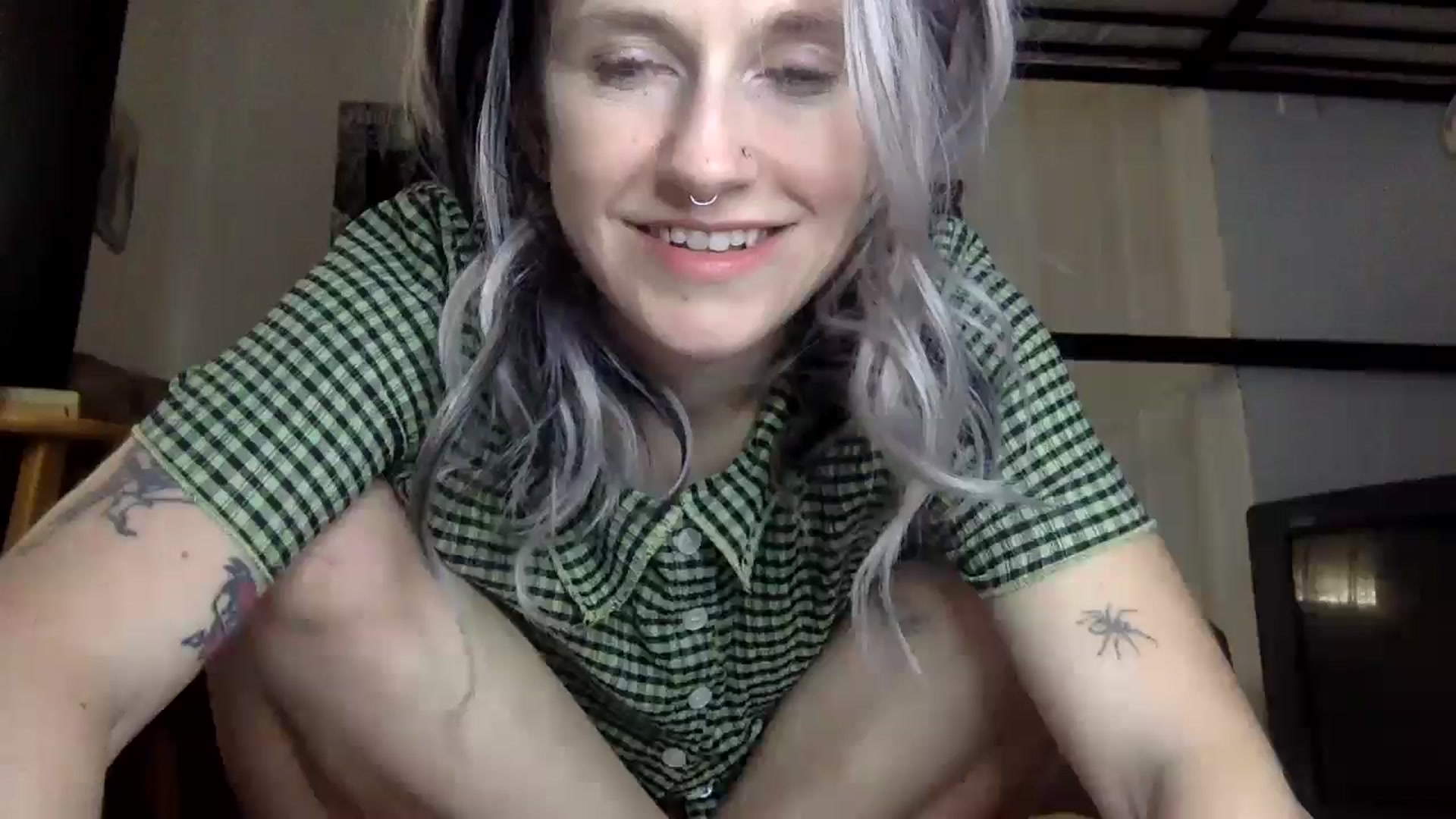 Gallery image thumbnail from Yourgirlalice's myfreecams stream on, 04/15/2026, 23:29 image 18 of 20