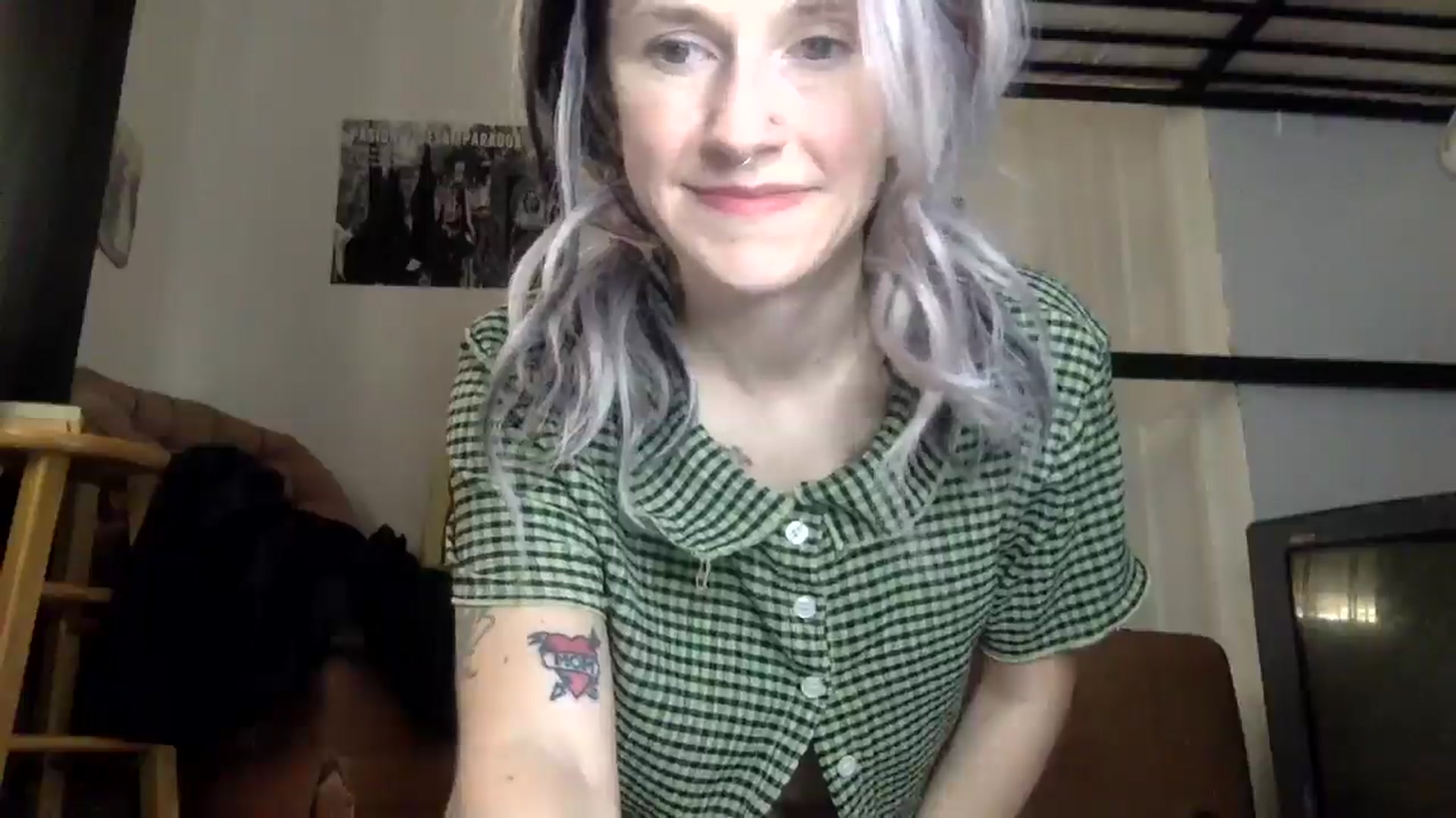Gallery image thumbnail from Yourgirlalice's myfreecams stream on, 04/15/2026, 23:29 image 7 of 20