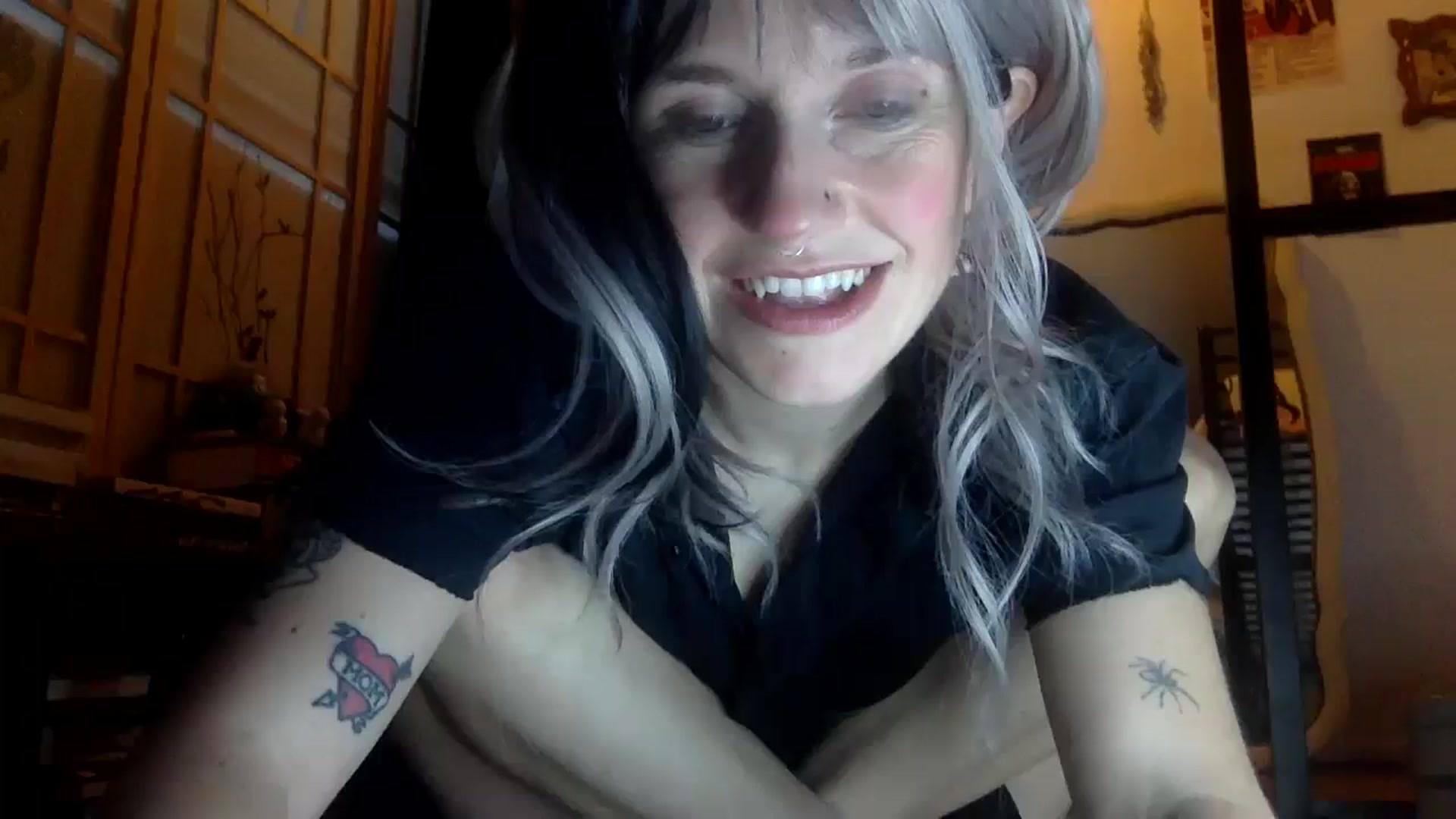 Gallery image thumbnail from Yourgirlalice's myfreecams stream on, 04/20/2026, 14:21 image 16 of 20