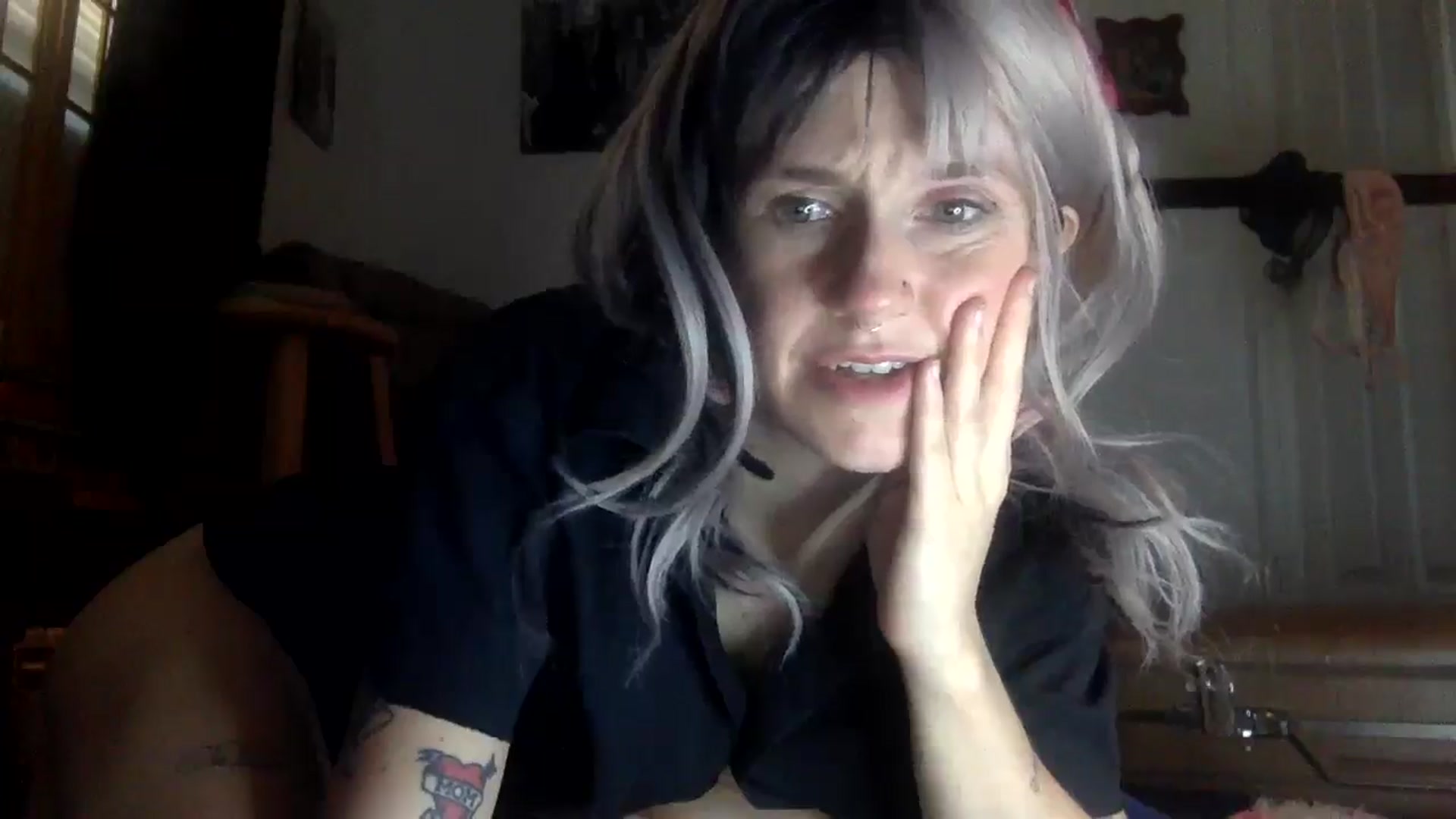Gallery image thumbnail from Yourgirlalice's myfreecams stream on, 04/20/2026, 17:25 image 17 of 20