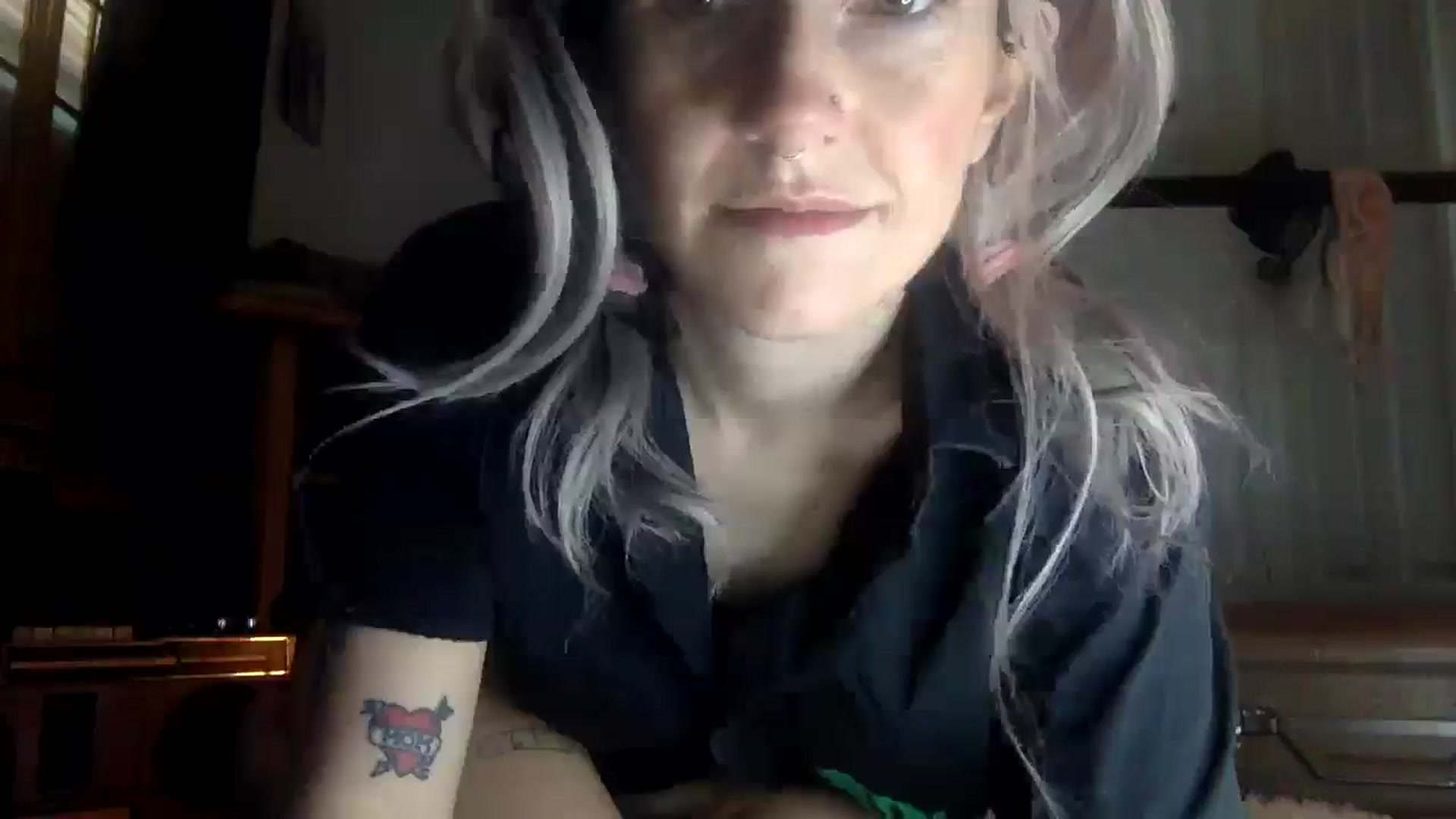 Gallery image thumbnail from Yourgirlalice's myfreecams stream on, 04/20/2026, 17:25 image 3 of 20