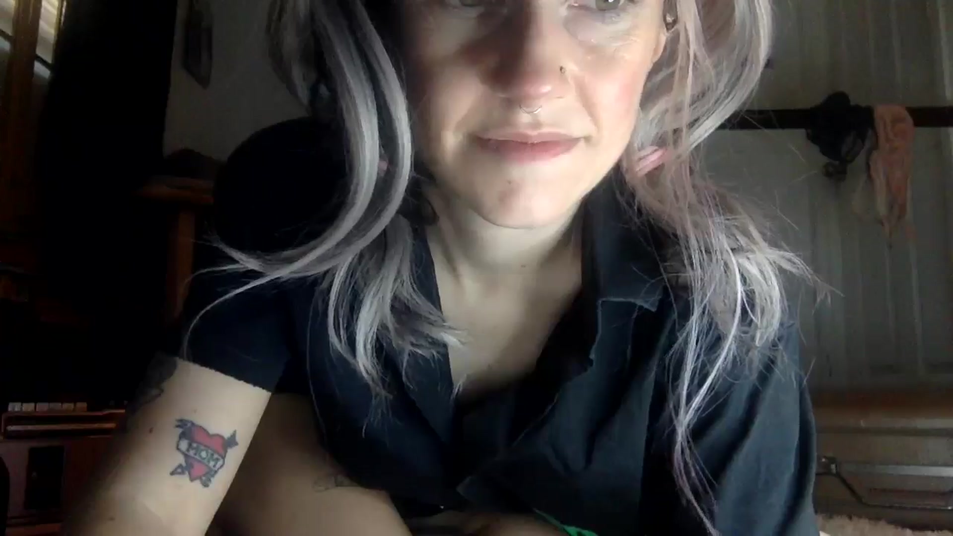 Gallery image thumbnail from Yourgirlalice's myfreecams stream on, 04/20/2026, 17:25 image 4 of 20