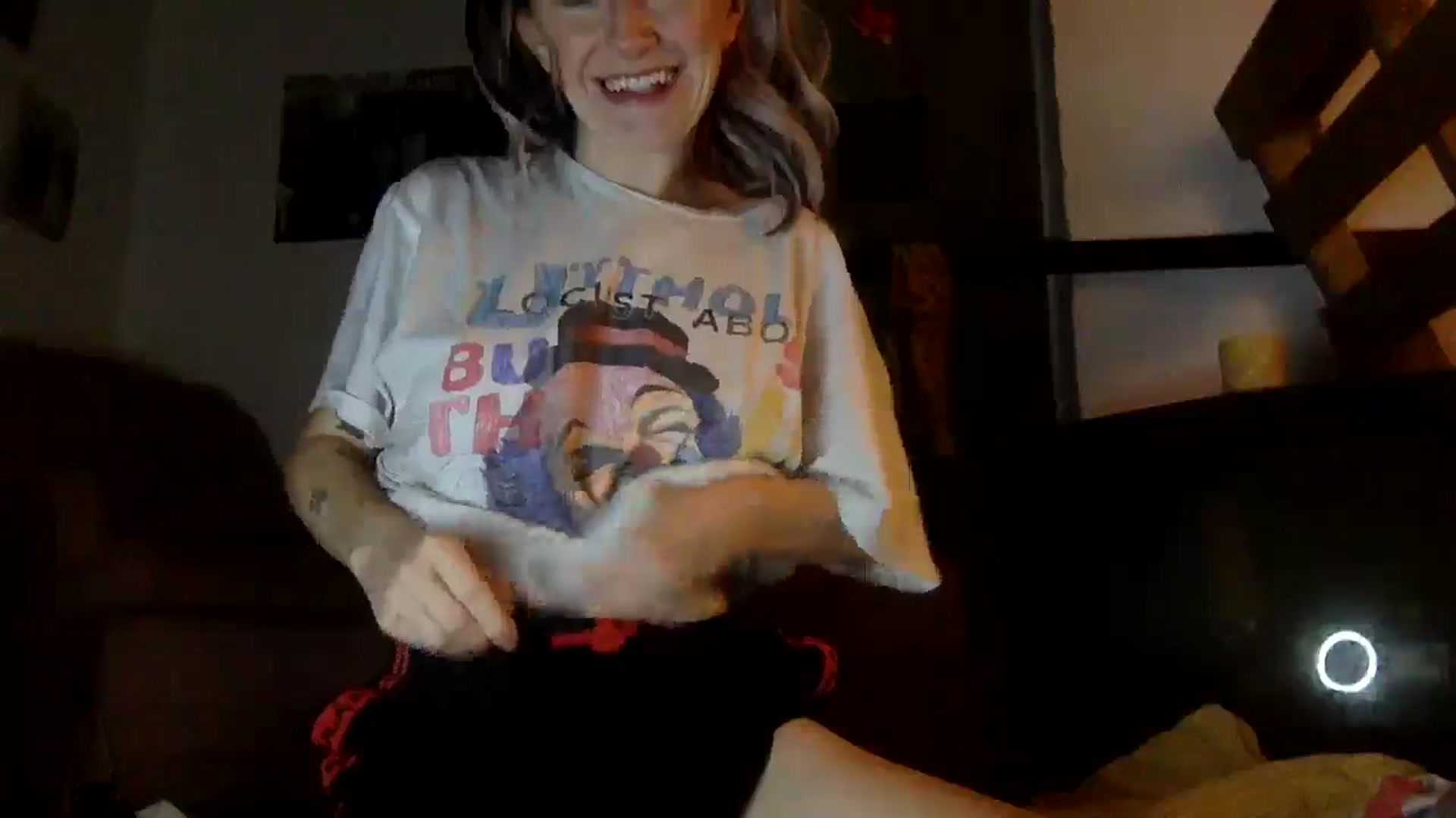Gallery image thumbnail from Yourgirlalice's myfreecams stream on, 04/21/2026, 11:00 image 14 of 20
