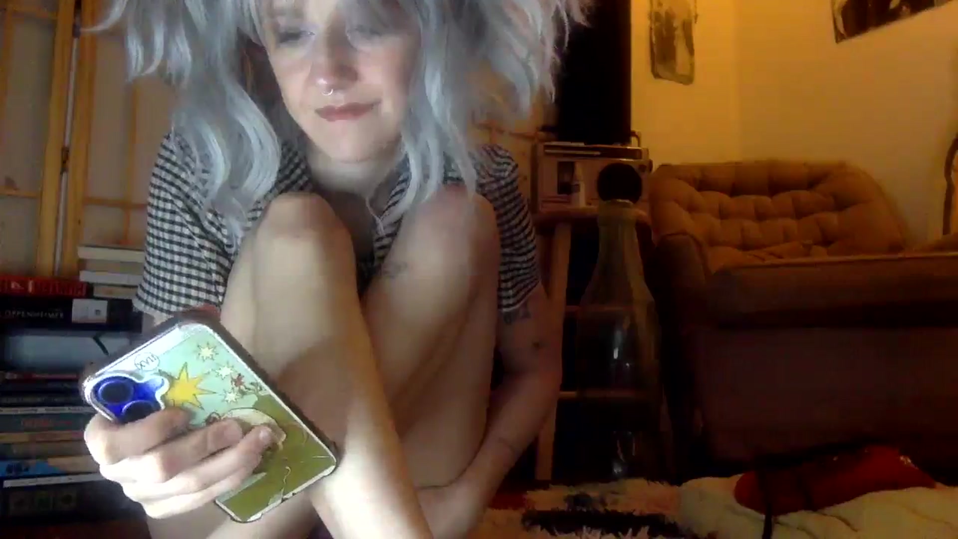 Gallery image thumbnail from Yourgirlalice's myfreecams stream on, 04/30/2026, 12:44 image 16 of 20