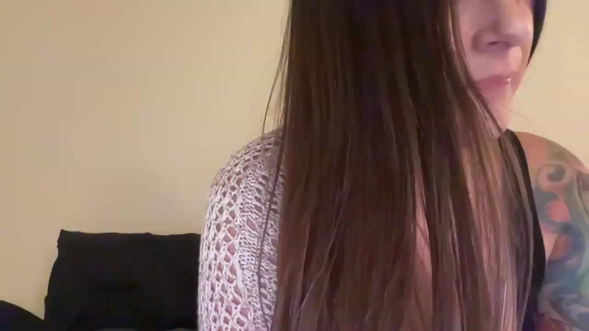 Gallery image thumbnail from Yourgirljones's myfreecams stream on, 01/21/2023, 22:08 image 17 of 20