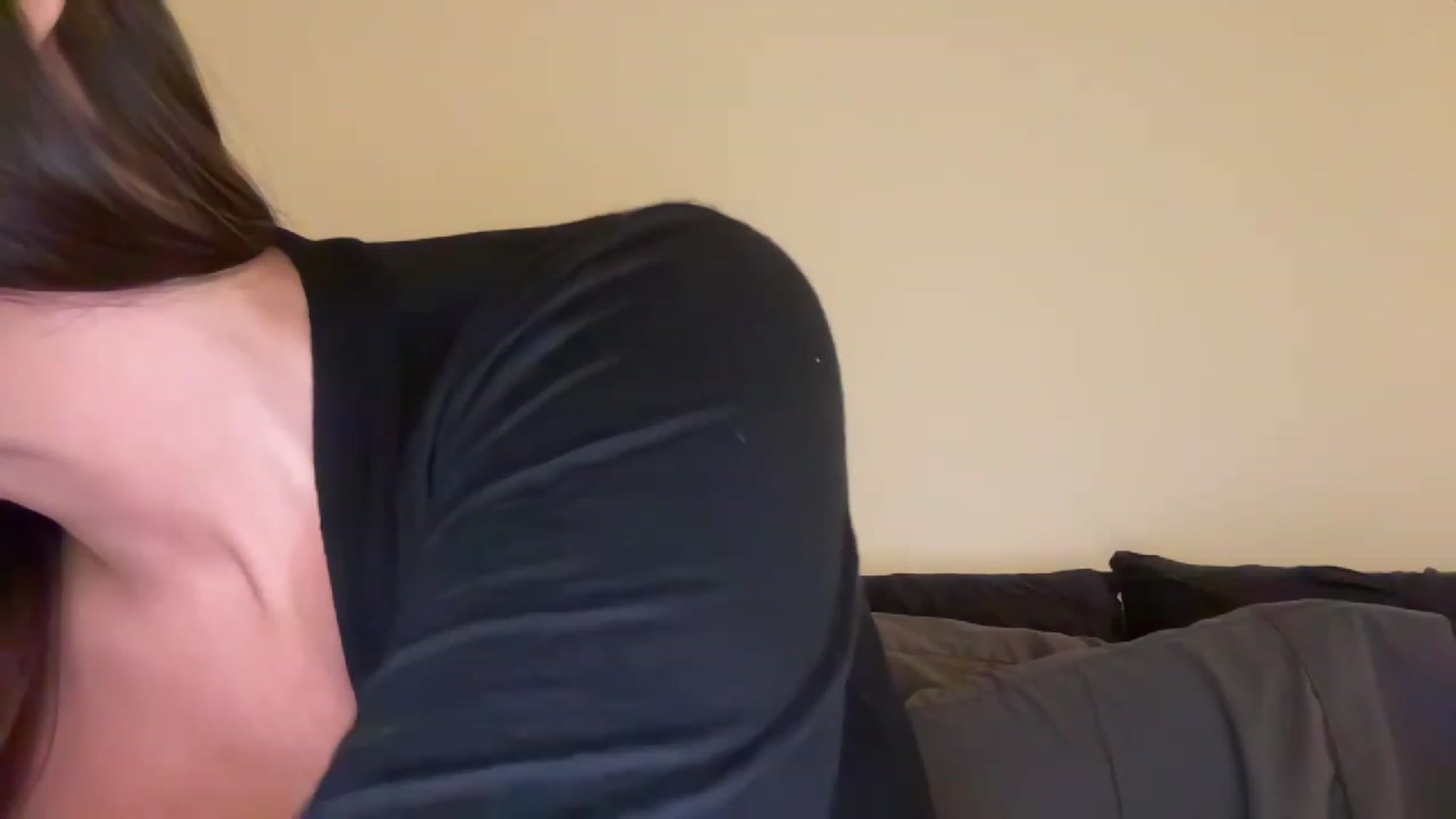 Gallery image thumbnail from Yourgirljones's myfreecams stream on, 03/04/2023, 21:40 image 16 of 20