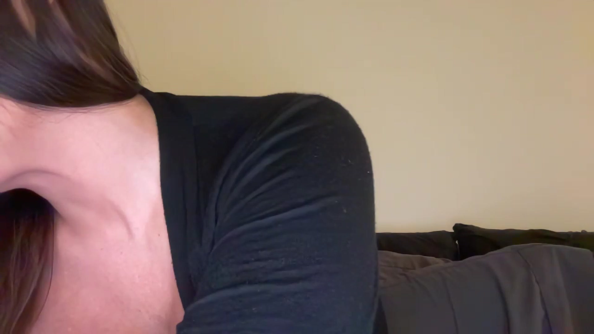 Gallery image thumbnail from Yourgirljones's myfreecams stream on, 03/04/2023, 21:40 image 15 of 20