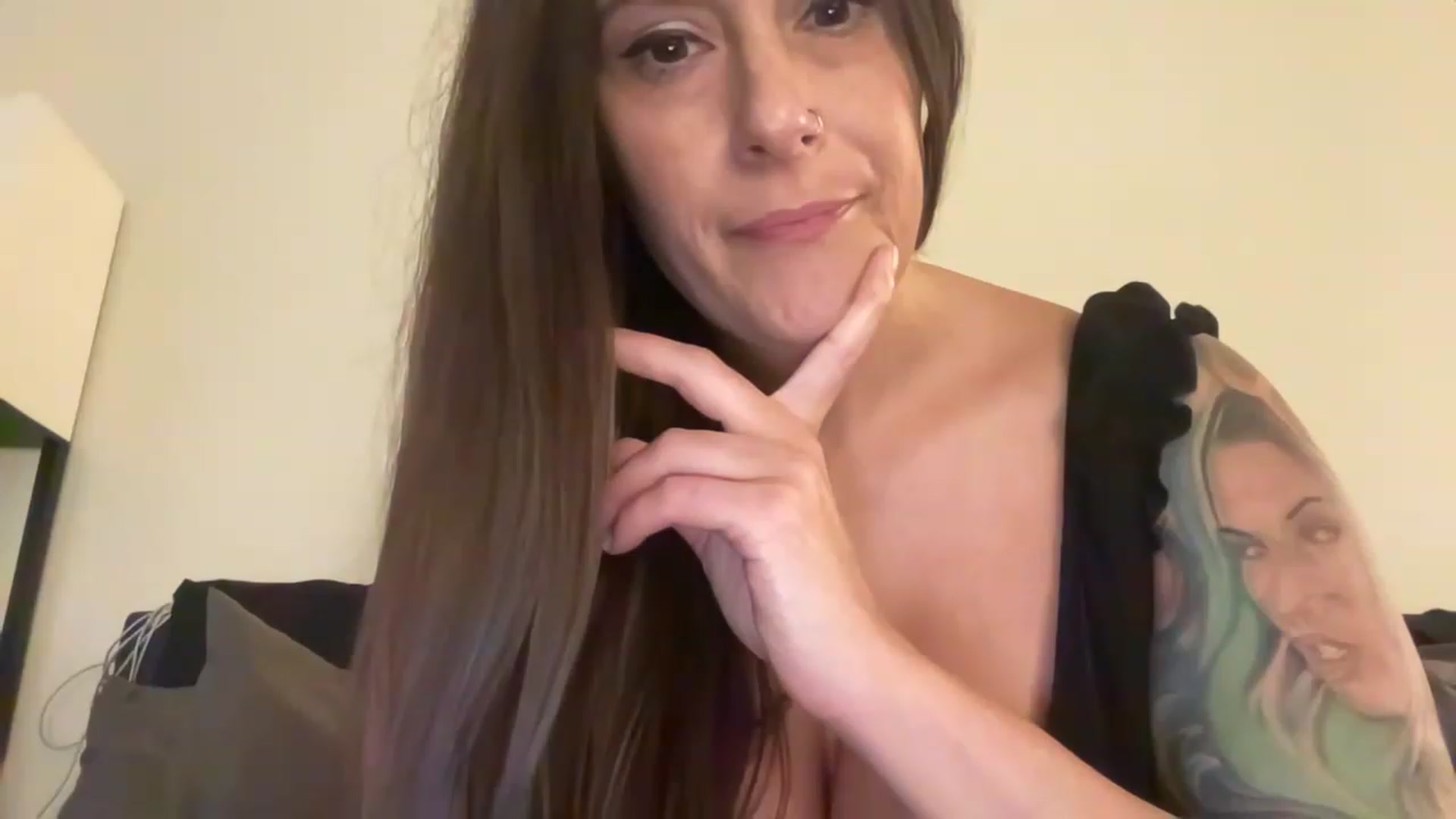 Gallery image thumbnail from Yourgirljones's myfreecams stream on, 03/13/2023, 19:04 image 3 of 20
