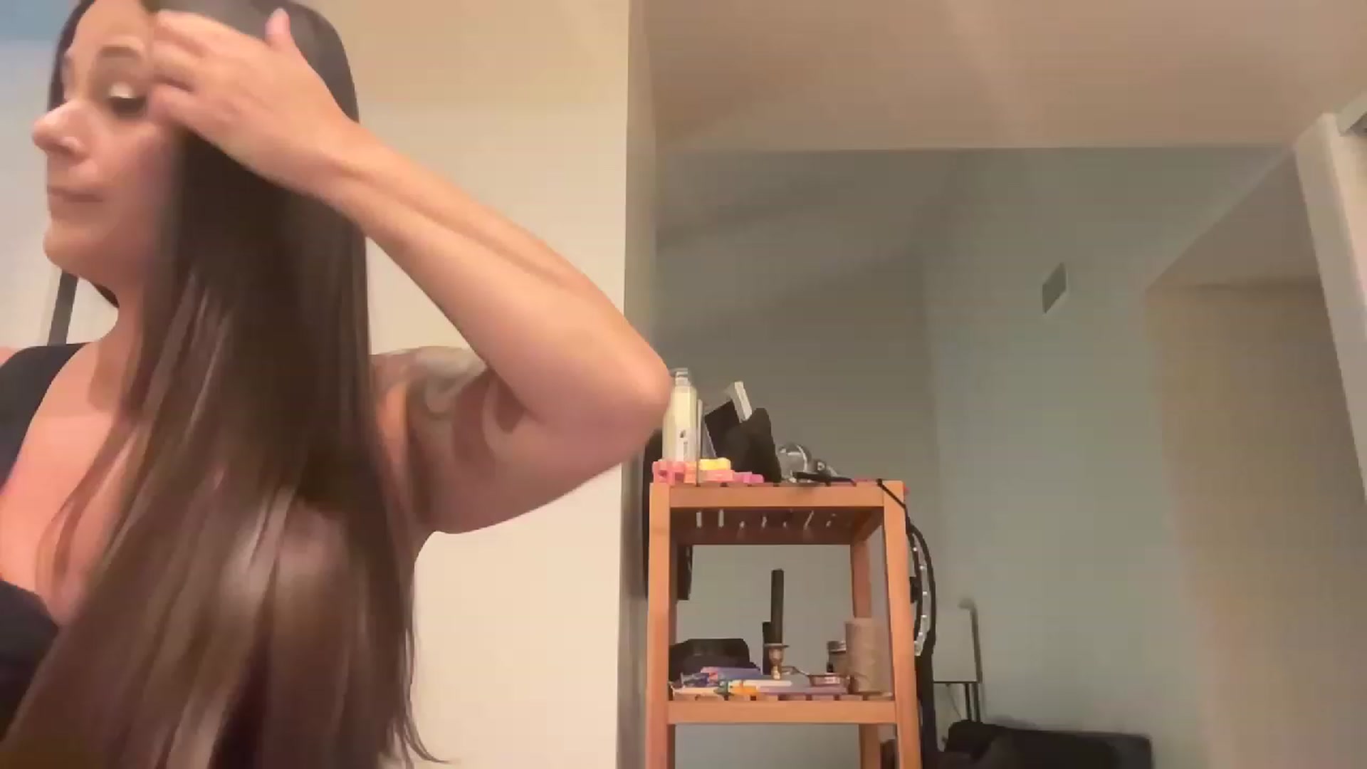 Gallery image thumbnail from Yourgirljones's myfreecams stream on, 04/28/2023, 22:41 image 16 of 20