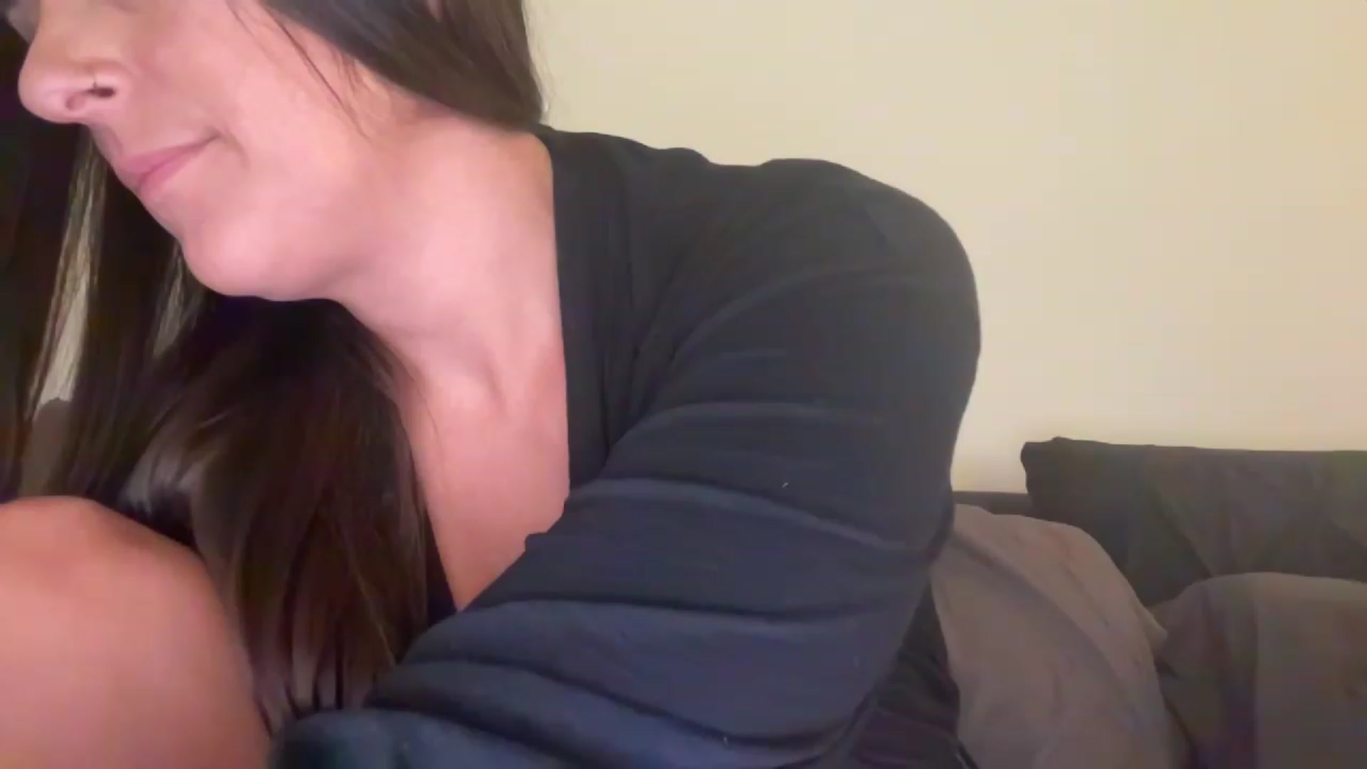 Gallery image thumbnail from Yourgirljones's myfreecams stream on, 04/29/2023, 22:13 image 7 of 20