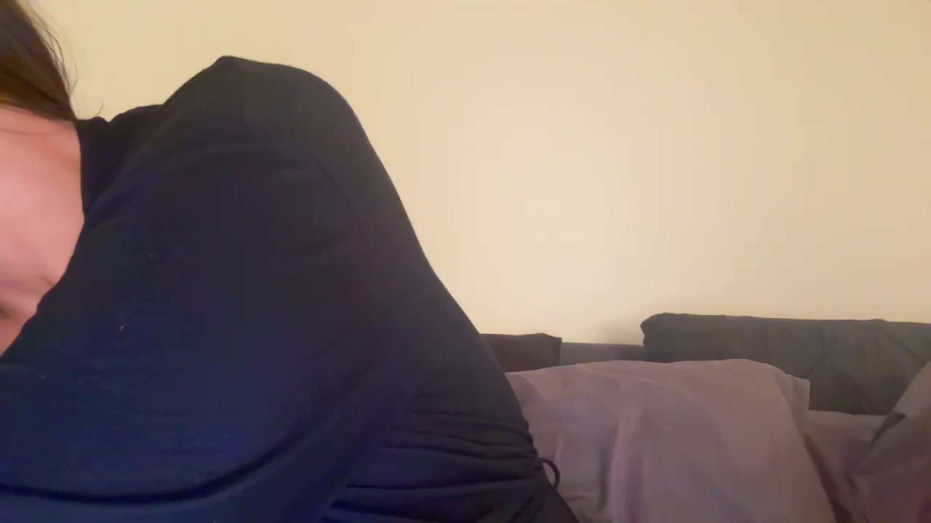 Gallery image thumbnail from Yourgirljones's myfreecams stream on, 04/30/2023, 01:54 image 13 of 20