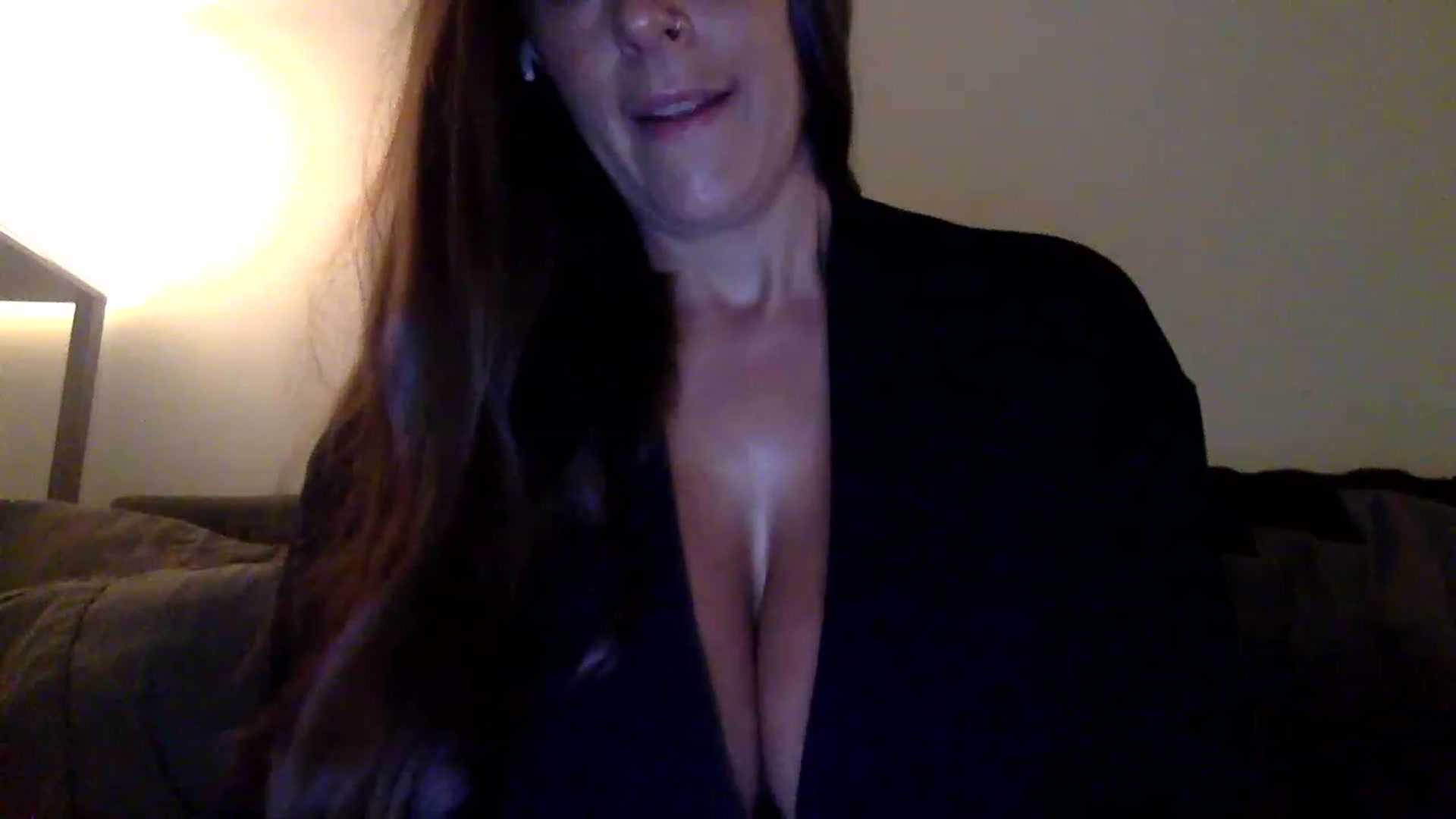 Gallery image thumbnail from Yourgirljones's myfreecams stream on, 05/15/2023, 19:59 image 4 of 20