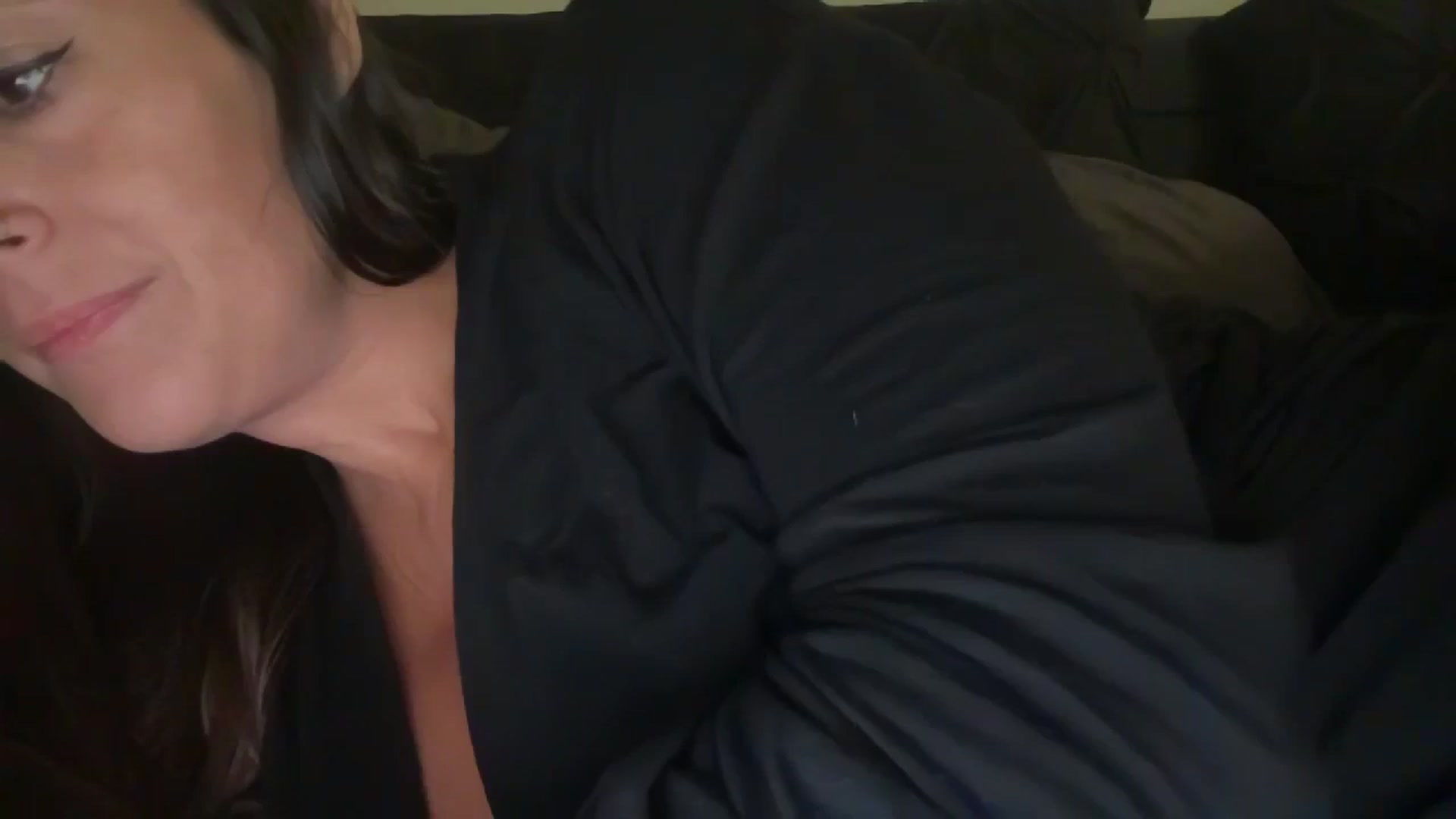 Gallery image thumbnail from Yourgirljones's myfreecams stream on, 09/06/2023, 22:00 image 3 of 20