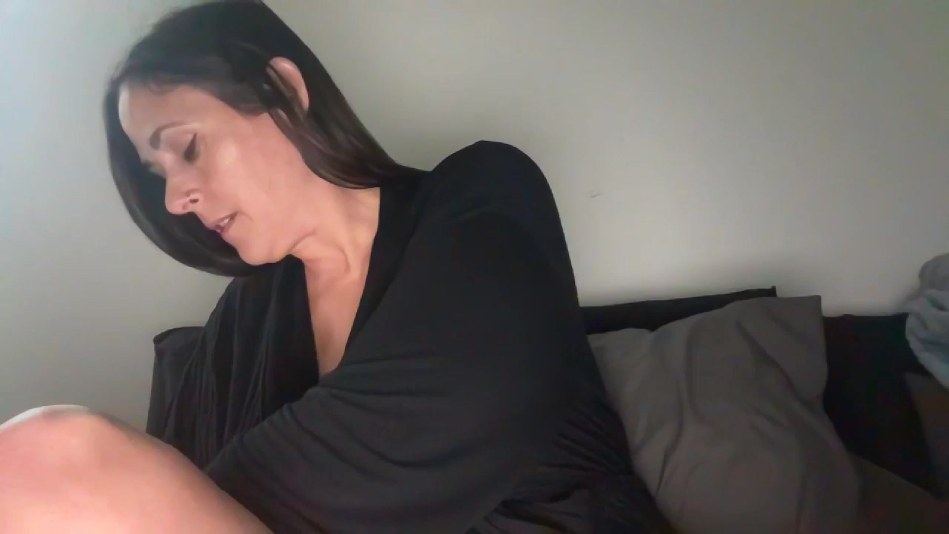 Gallery image thumbnail from Yourgirljones's myfreecams stream on, 10/21/2024, 19:32 image 20 of 20