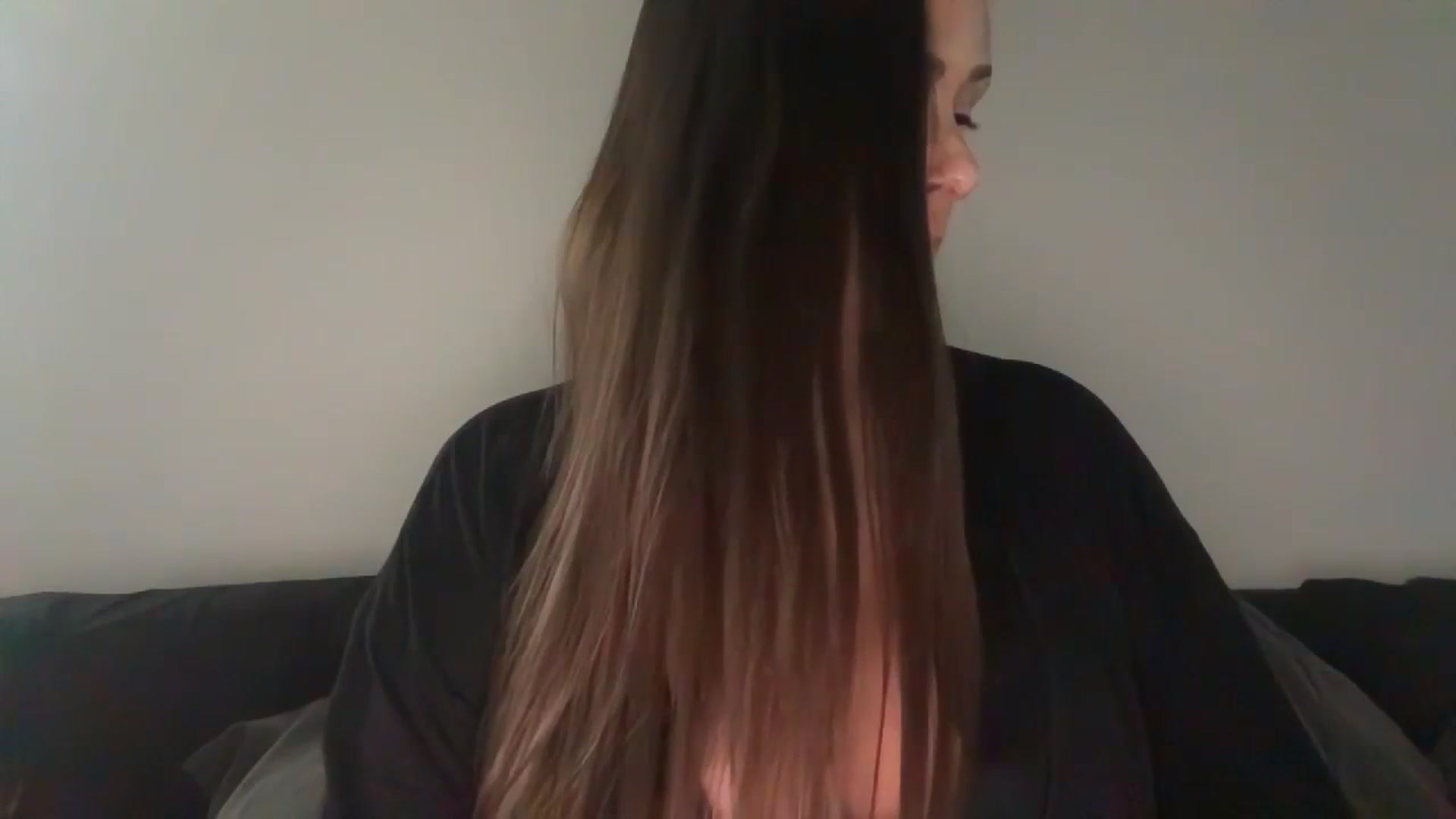 Gallery image thumbnail from Yourgirljones's myfreecams stream on, 10/23/2024, 19:56 image 12 of 20