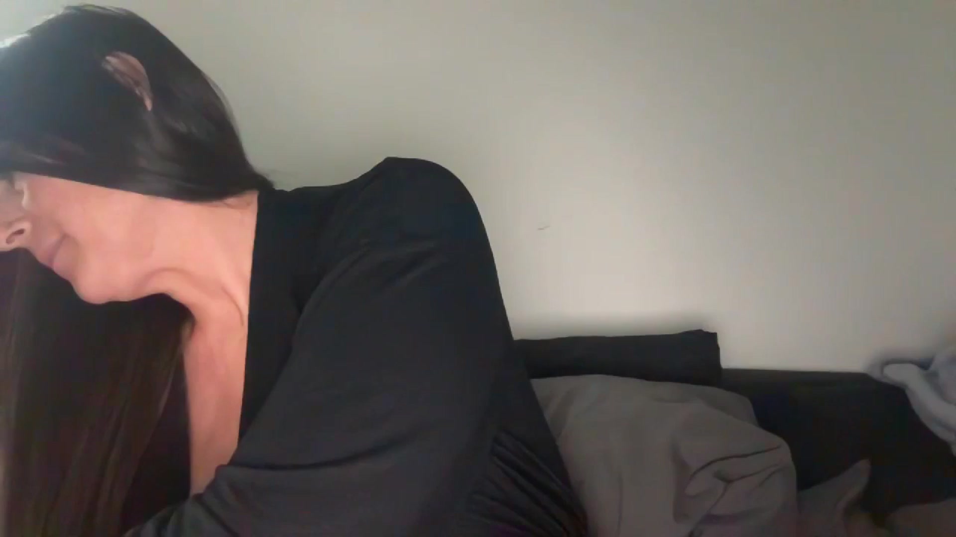 Gallery image thumbnail from Yourgirljones's myfreecams stream on, 10/30/2024, 20:02 image 13 of 20