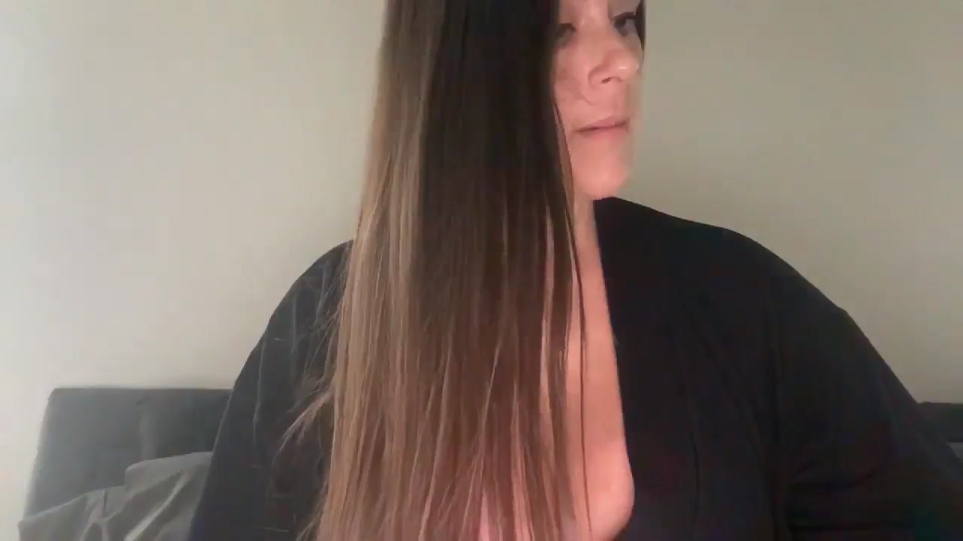 Gallery image thumbnail from Yourgirljones's myfreecams stream on, 03/11/2025, 19:54 image 9 of 20