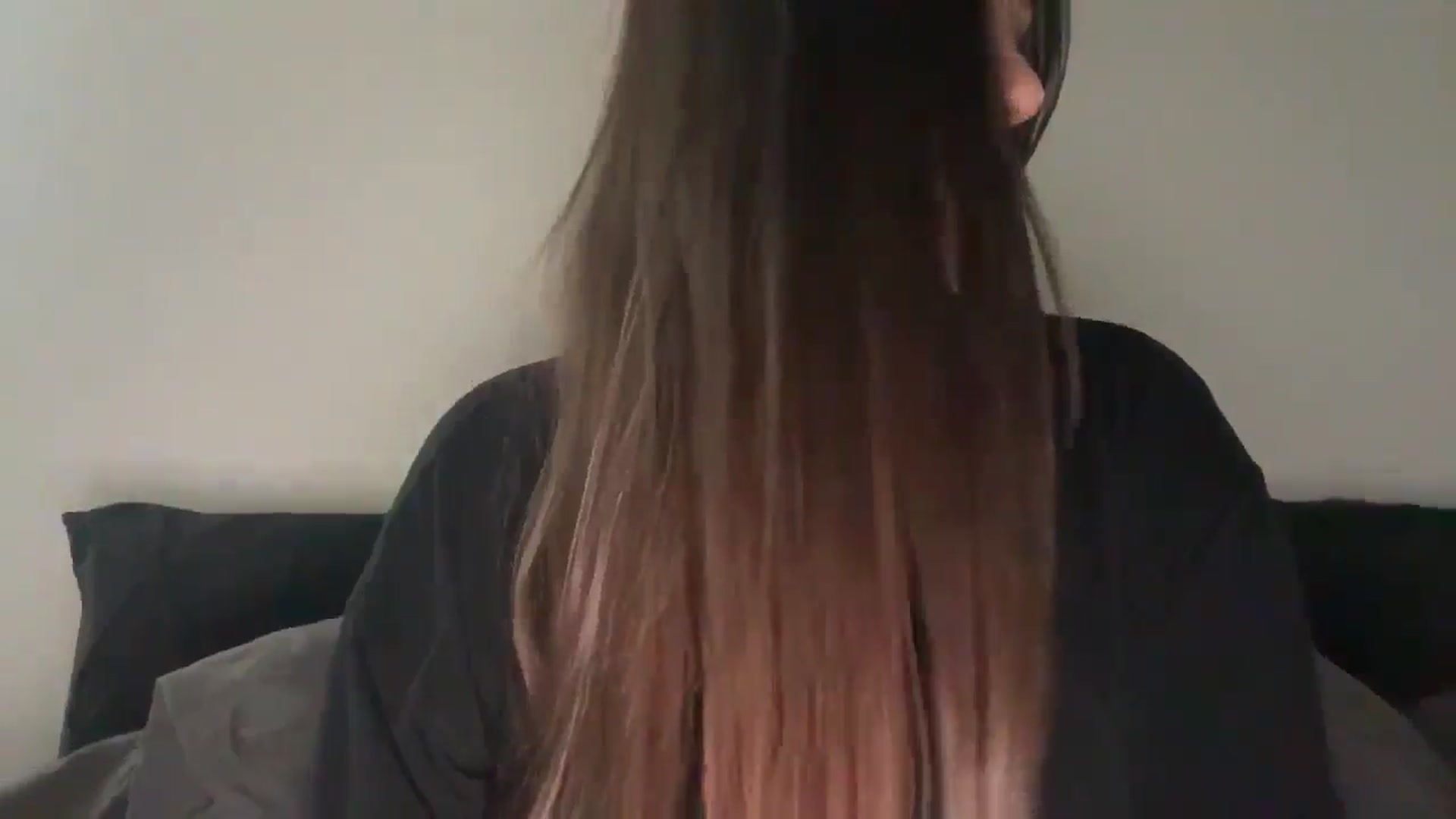 Gallery image thumbnail from Yourgirljones's myfreecams stream on, 04/24/2025, 20:52 image 10 of 20