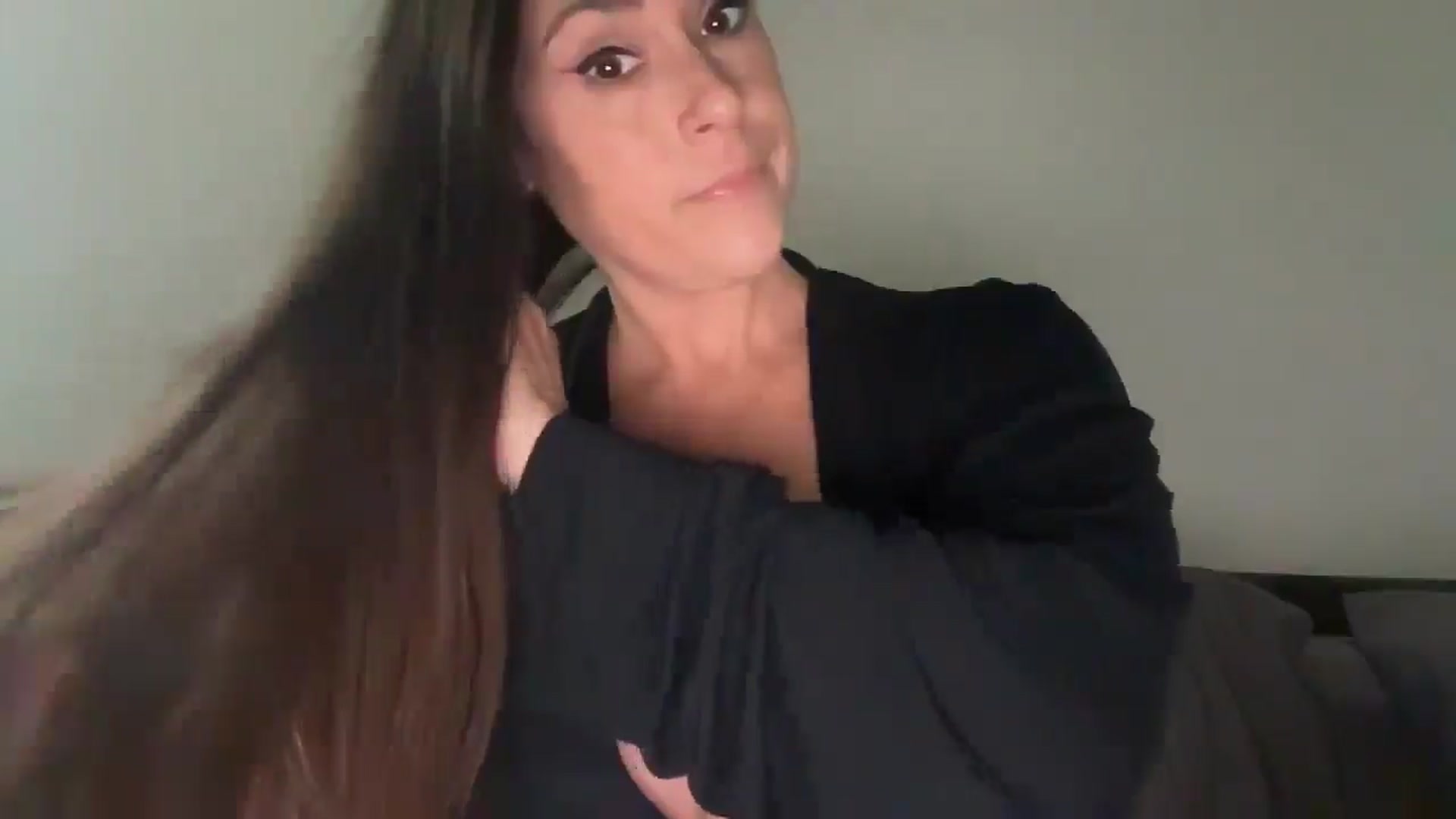 Gallery image thumbnail from Yourgirljones's myfreecams stream on, 04/30/2025, 19:10 image 20 of 20