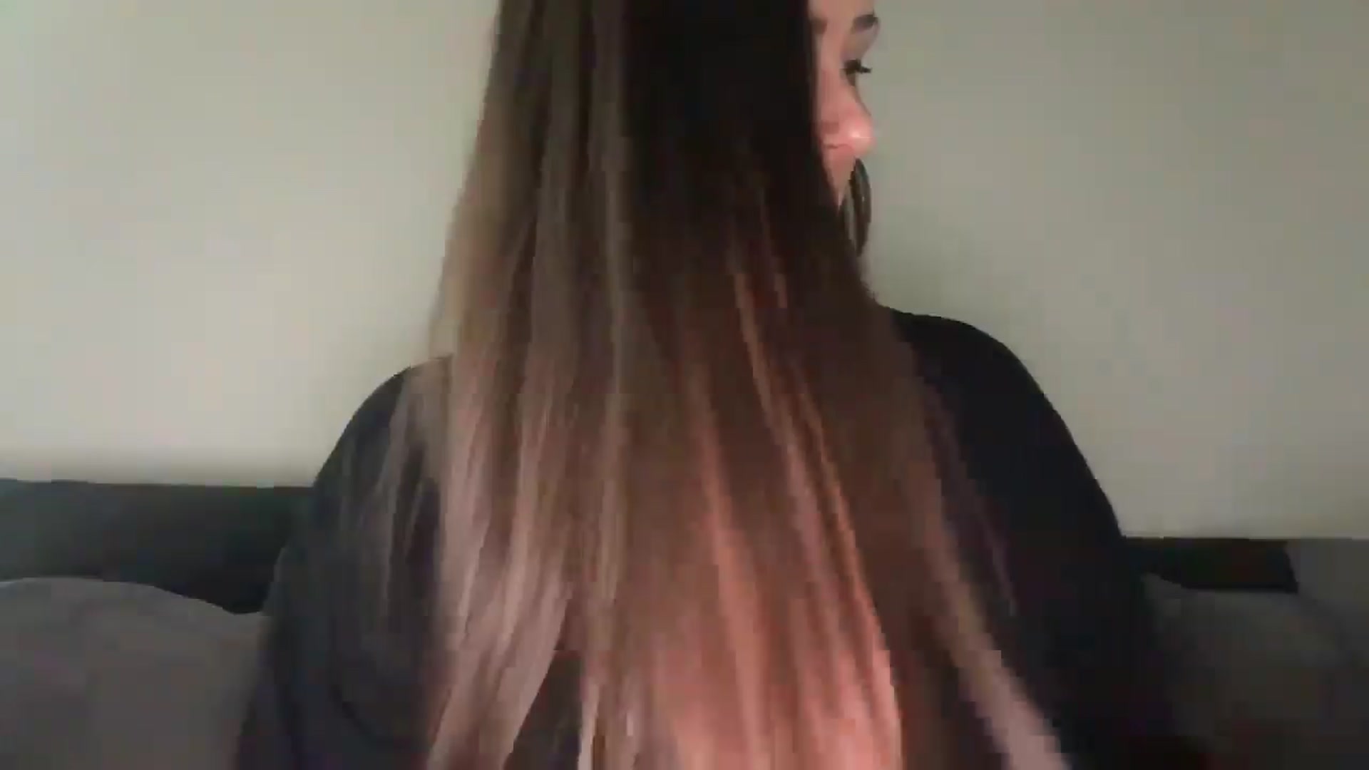 Gallery image thumbnail from Yourgirljones's myfreecams stream on, 04/30/2025, 20:30 image 10 of 20