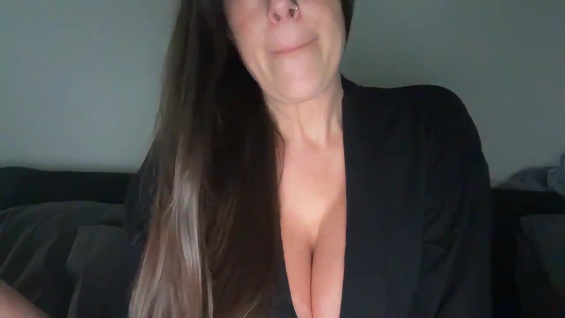 Gallery image thumbnail from Yourgirljones's myfreecams stream on, 05/05/2025, 20:41 image 20 of 20