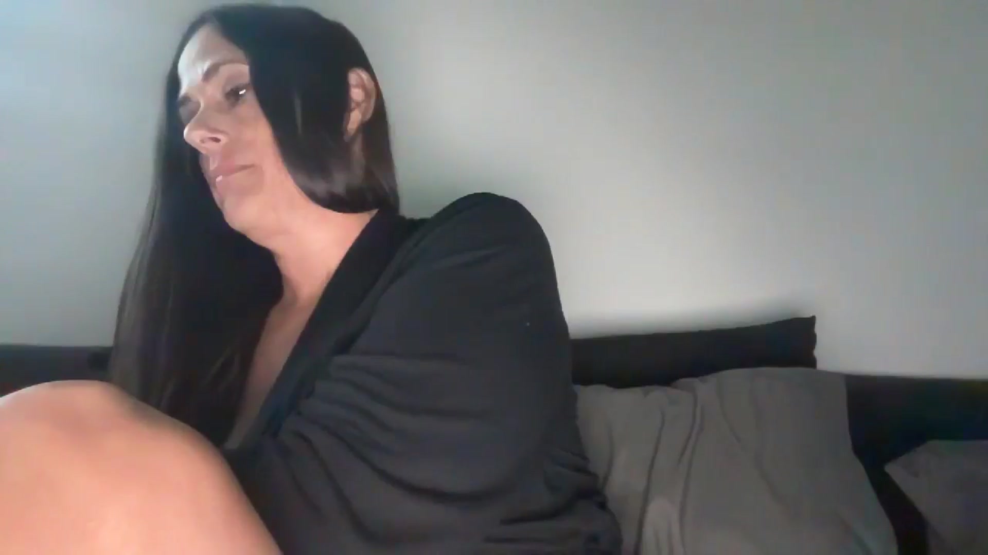 Gallery image thumbnail from Yourgirljones's myfreecams stream on, 08/03/2025, 01:22 image 10 of 20