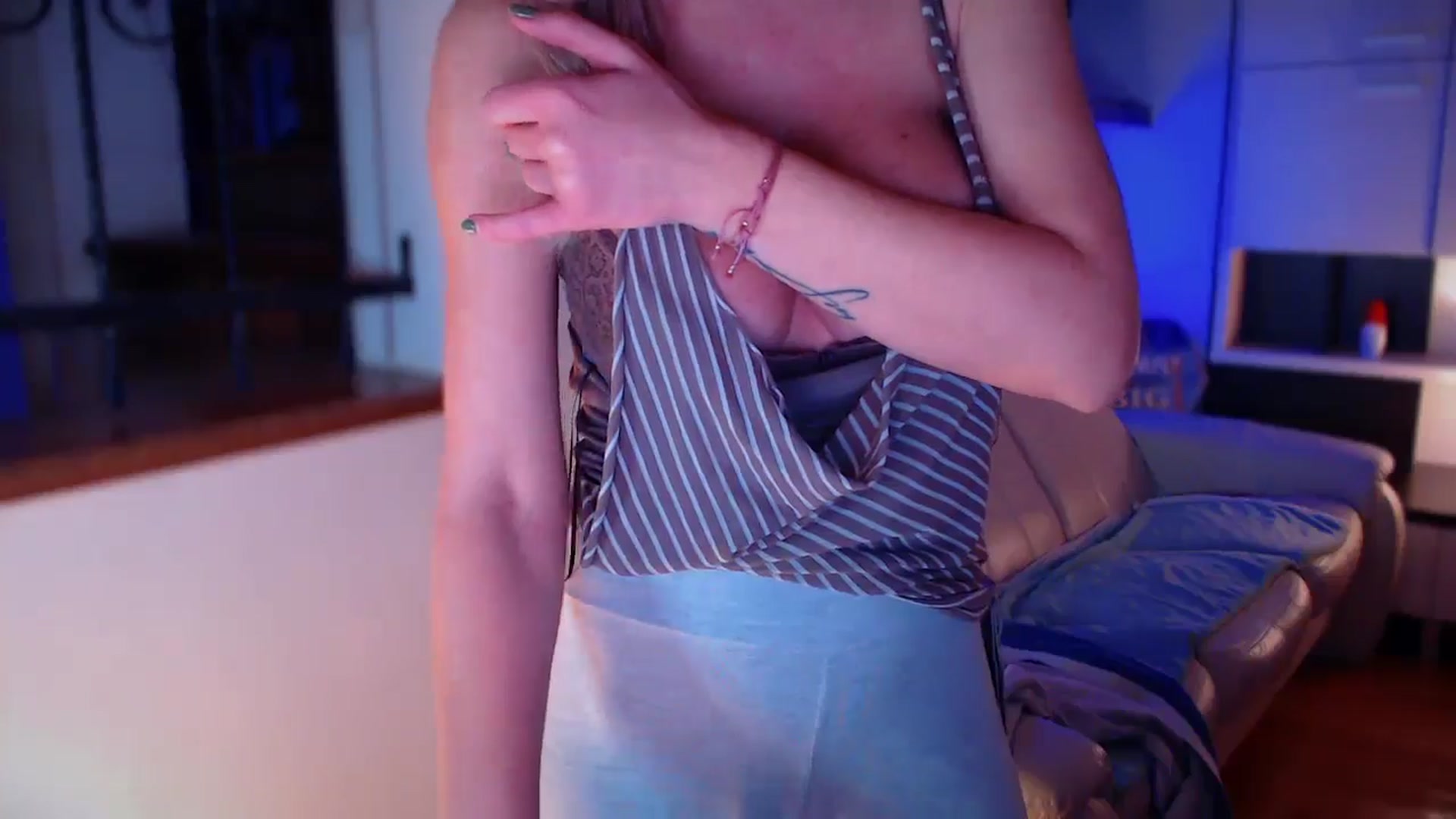 Gallery image thumbnail from YourguiltyPus's myfreecams stream on, 01/03/2025, 13:55 image 13 of 20