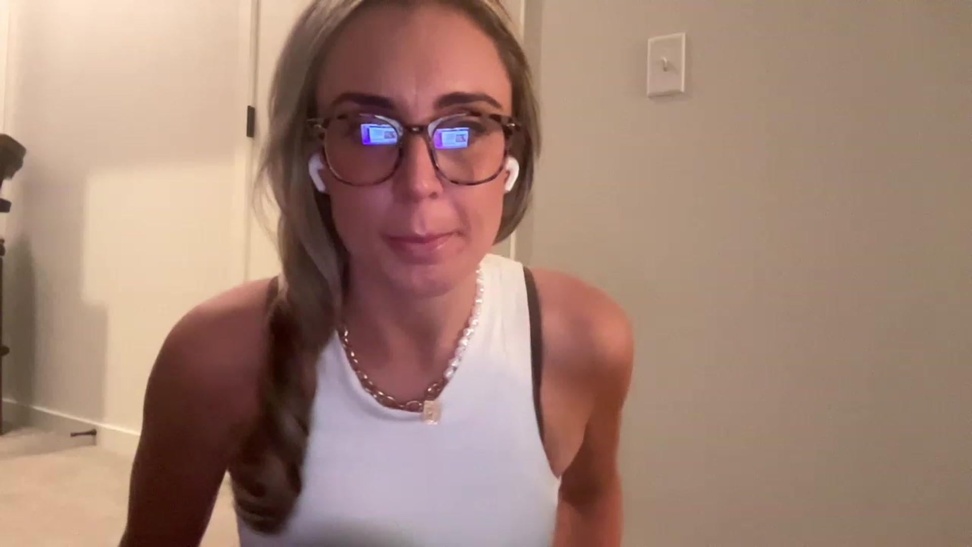 Gallery image thumbnail from Youronlinegf's myfreecams stream on, 04/23/2023, 22:49 image 15 of 20