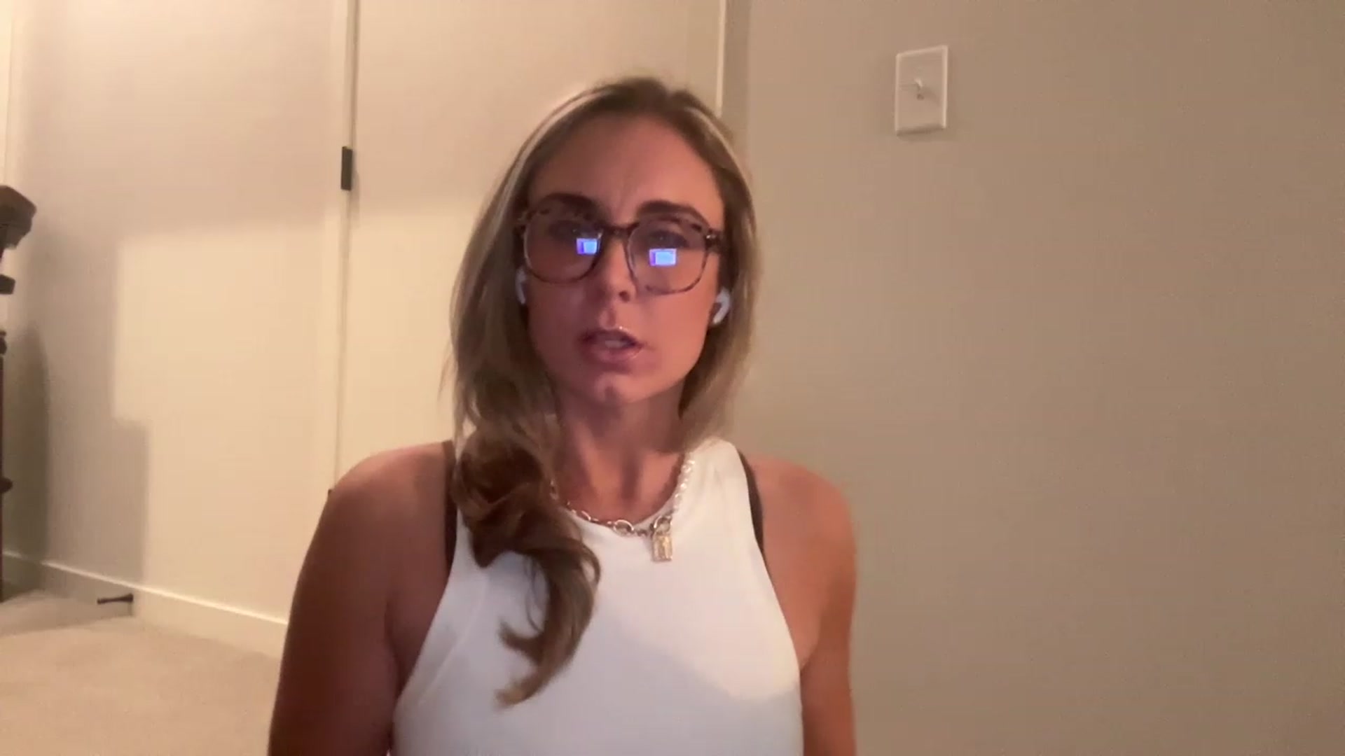 Gallery image thumbnail from Youronlinegf's myfreecams stream on, 04/23/2023, 22:49 image 13 of 20