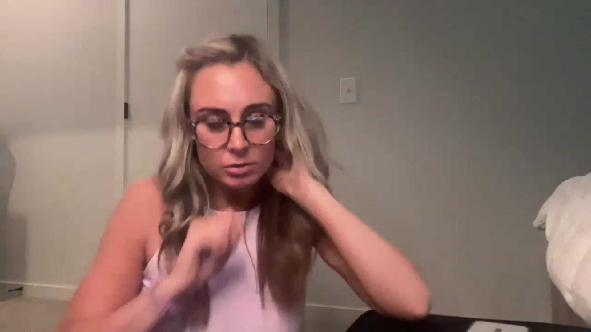 Gallery image thumbnail from Youronlinegf's myfreecams stream on, 04/25/2023, 20:53 image 16 of 20