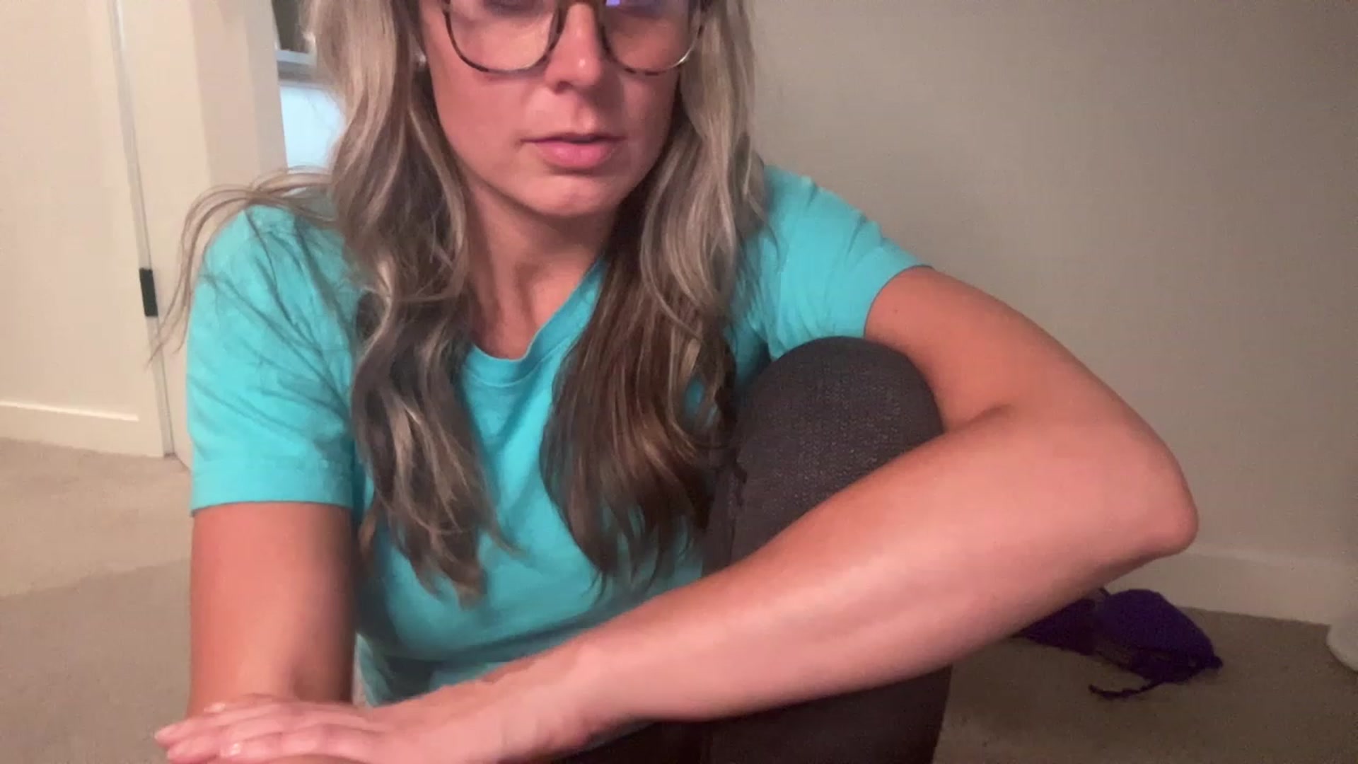 Gallery image thumbnail from Youronlinegf's myfreecams stream on, 04/25/2023, 22:33 image 9 of 20