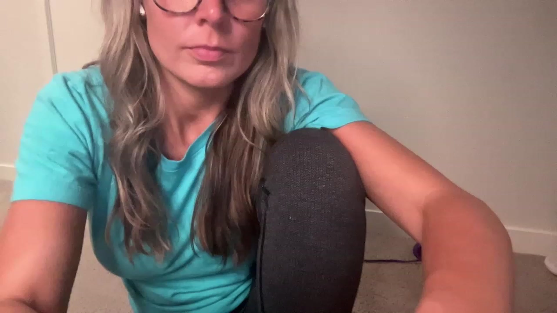 Gallery image thumbnail from Youronlinegf's myfreecams stream on, 04/25/2023, 22:33 image 1 of 20
