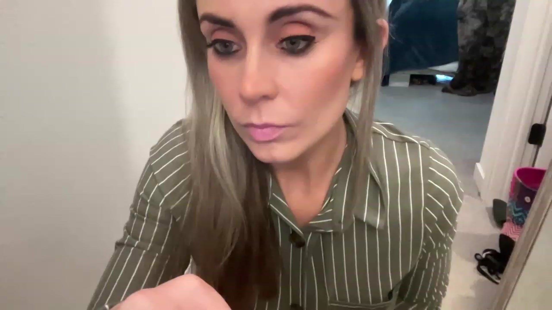 Gallery image thumbnail from Youronlinegf's myfreecams stream on, 04/27/2023, 18:23 image 19 of 20