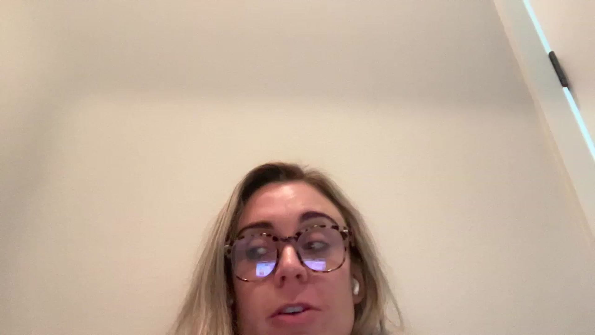 Gallery image thumbnail from Youronlinegf's myfreecams stream on, 04/28/2023, 15:05 image 7 of 20
