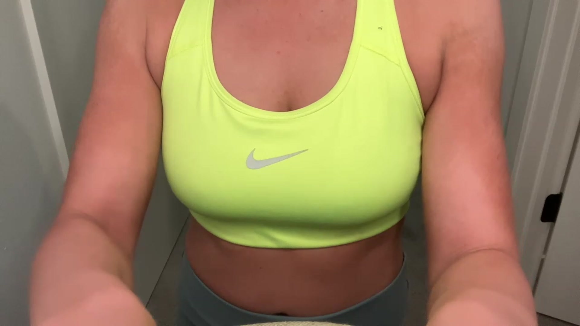 Gallery image thumbnail from Youronlinegf's myfreecams stream on, 04/29/2023, 20:00 image 14 of 20