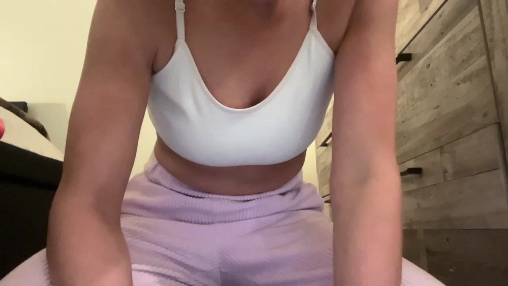 Gallery image thumbnail from Youronlinegf's myfreecams stream on, 05/01/2023, 15:49 image 1 of 20