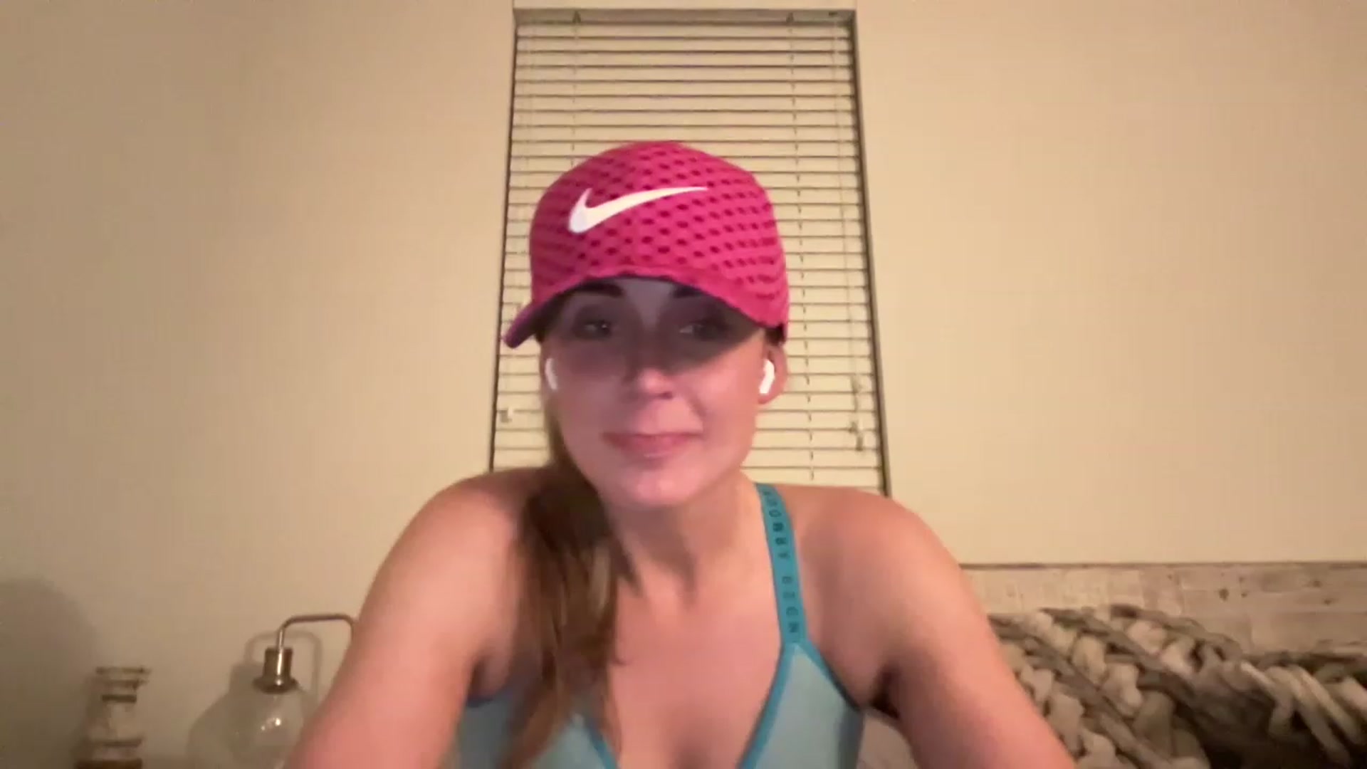 Gallery image thumbnail from Youronlinegf's myfreecams stream on, 05/02/2023, 03:31 image 13 of 20