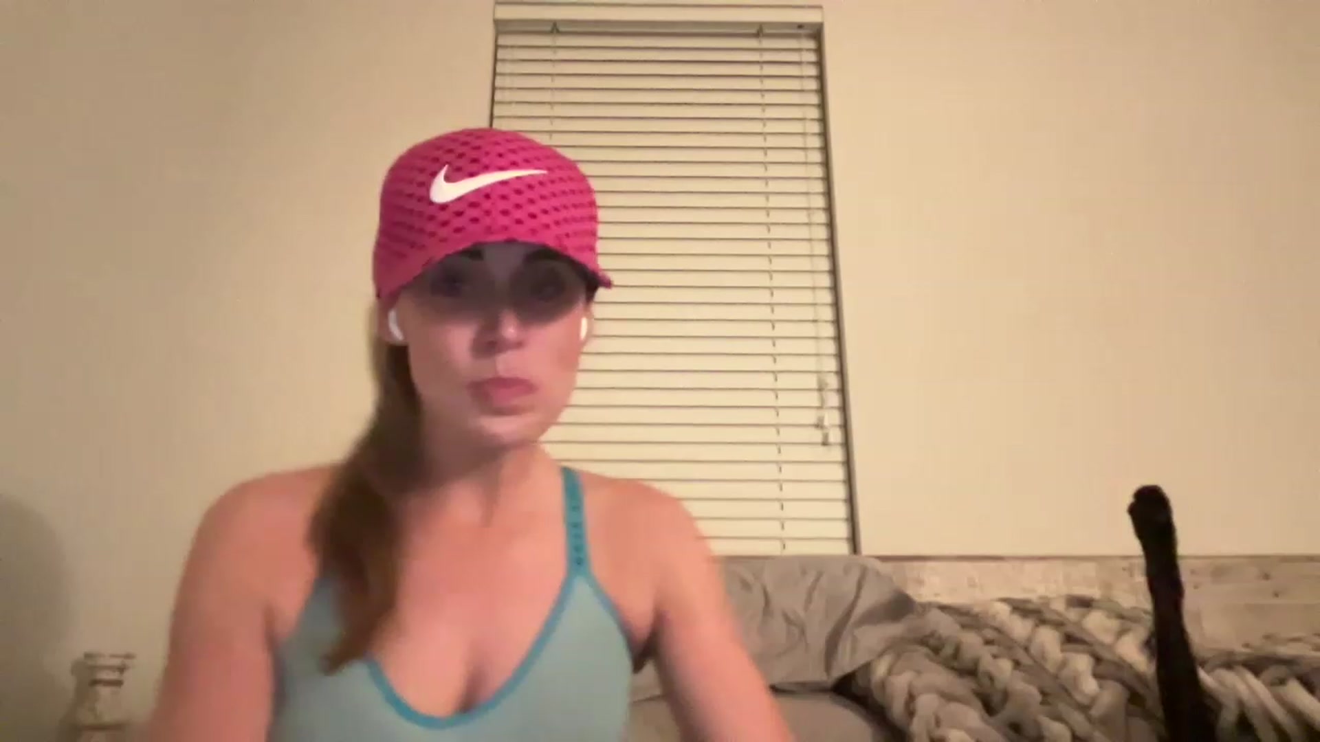 Gallery image thumbnail from Youronlinegf's myfreecams stream on, 05/02/2023, 03:31 image 16 of 20