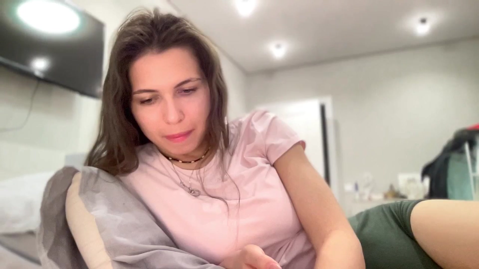 Gallery image thumbnail from YourrrAngell's myfreecams stream on, 03/21/2026, 15:52 image 13 of 20