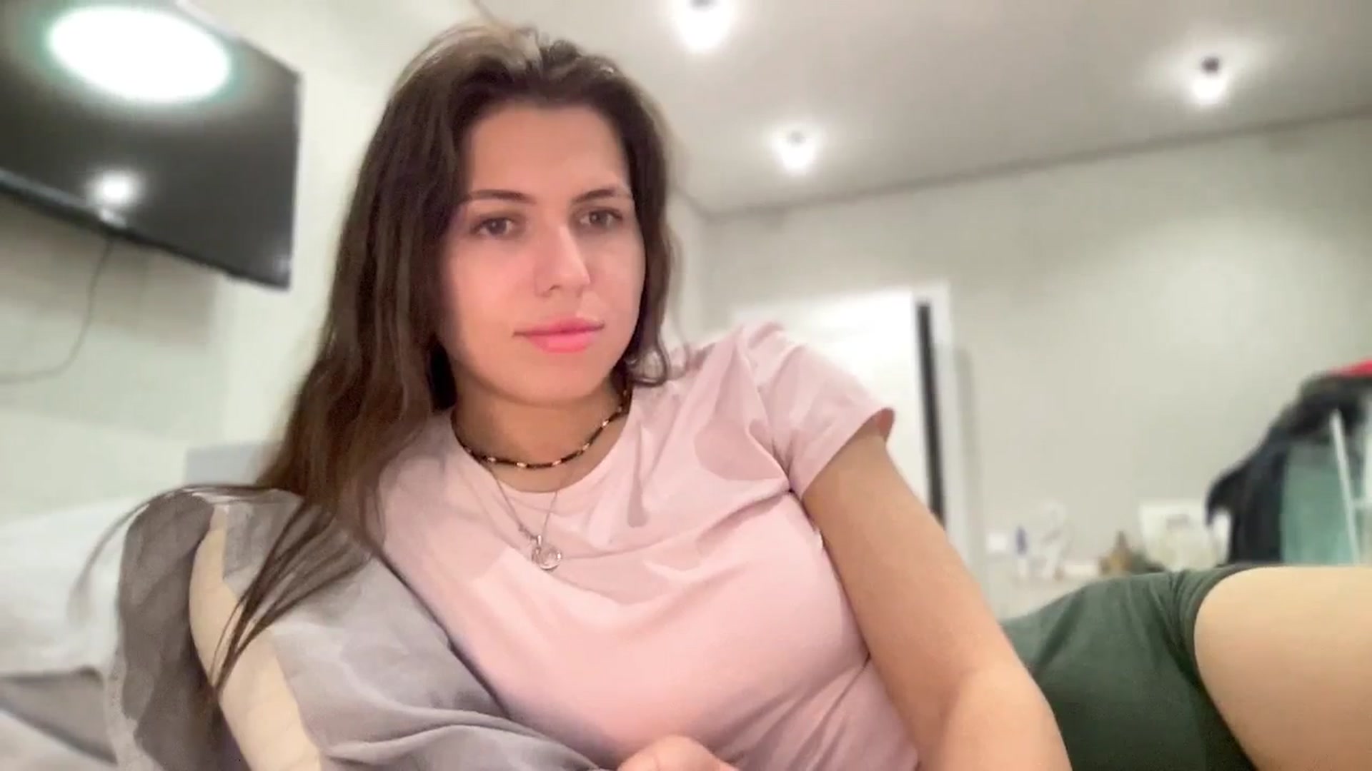 Gallery image thumbnail from YourrrAngell's myfreecams stream on, 03/21/2026, 15:52 image 14 of 20