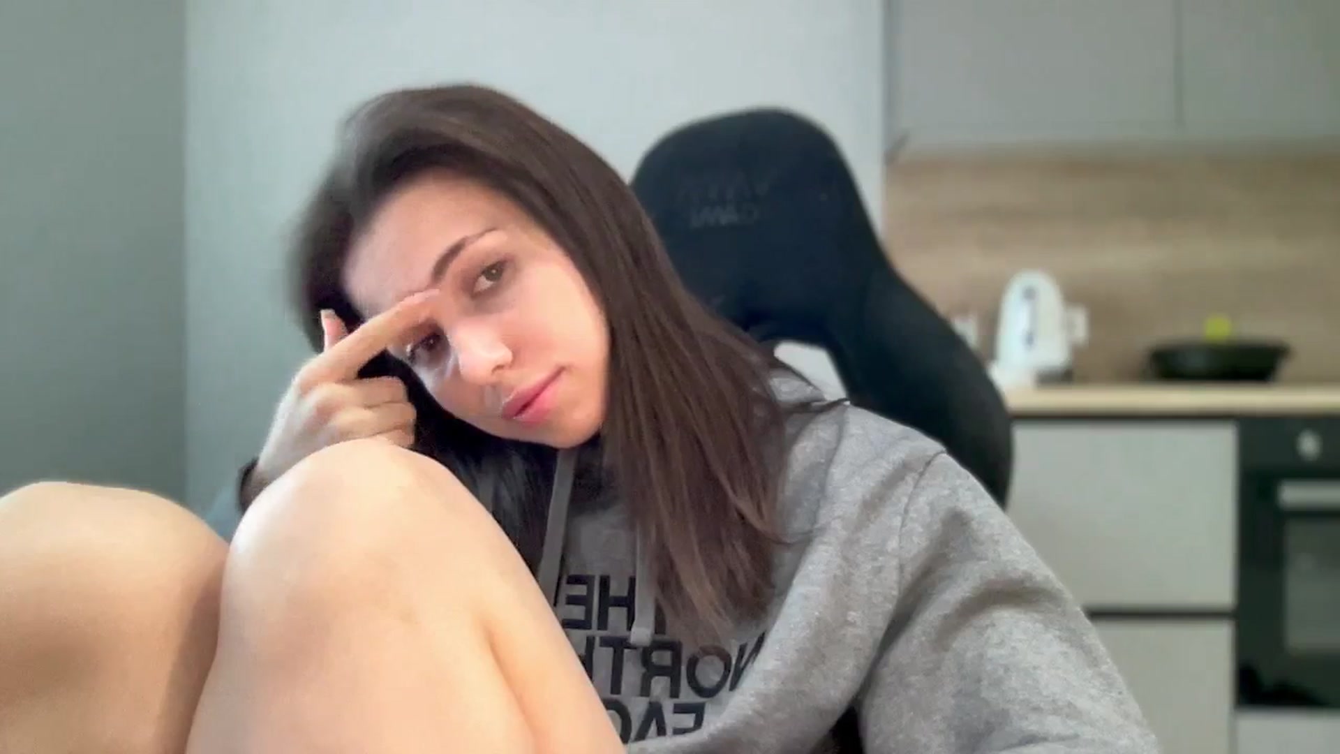 Gallery image thumbnail from YourrrAngell's myfreecams stream on, 03/22/2026, 07:30 image 12 of 20